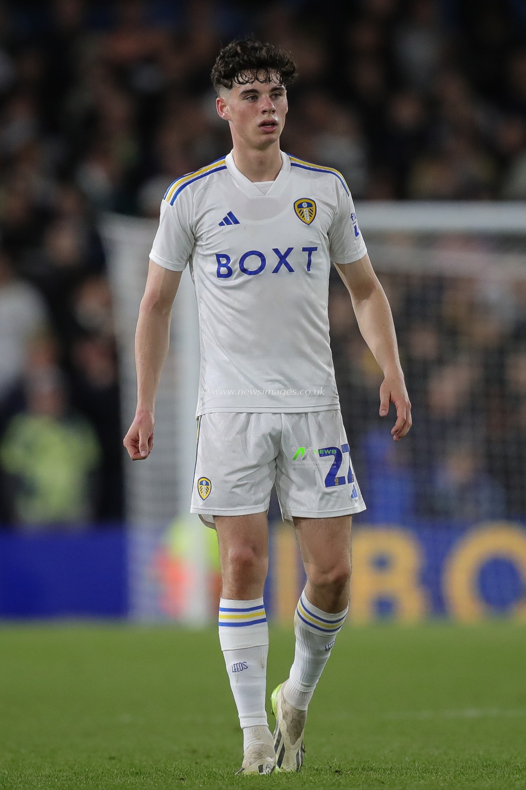 Archie Gray #22 of Leeds United during the Sky Bet Championship match Leeds United vs Queens Park Rangers at Elland Road, Leeds, United Kingdom, 4th October 2023

(Photo by James Heaton/News Images)