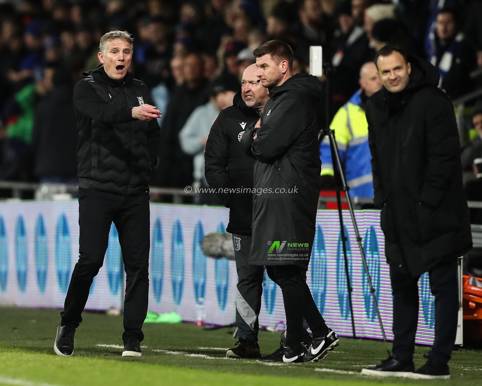 Phil Parkinson Manager of Wrexham reacts during the Sky Bet League 1 match Wrexham vs Birmingham City at SToK Cae Ras, Wrexham, United Kingdom, 23rd January 2025

(Photo by Gareth Evans/News Images)