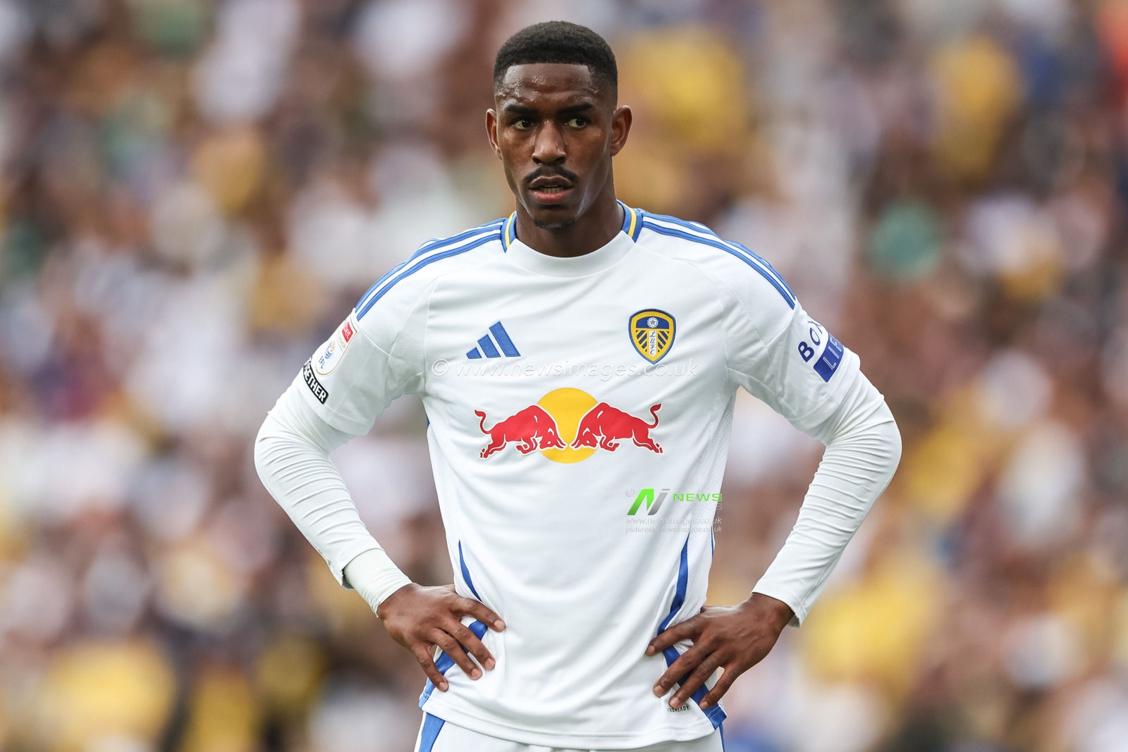 Junior Firpo of Leeds United during the Sky Bet Championship match Leeds United vs Portsmouth at Elland Road, Leeds, United Kingdom, 10th August 2024

(Photo by Mark Cosgrove/News Images)