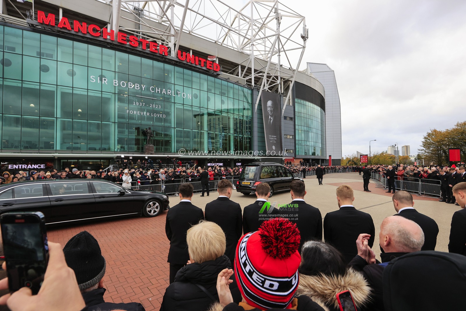 Bobby Charltons funeral procession at Old Trafford, Manchester, United Kingdom, 13th November 2023

(Photo by Conor Molloy/News Images)