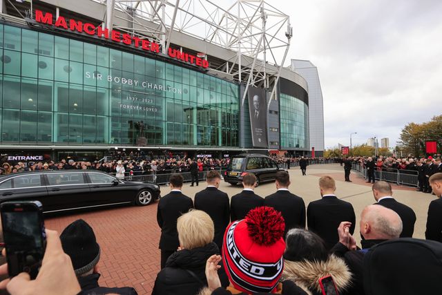 Bobby Charltons funeral procession