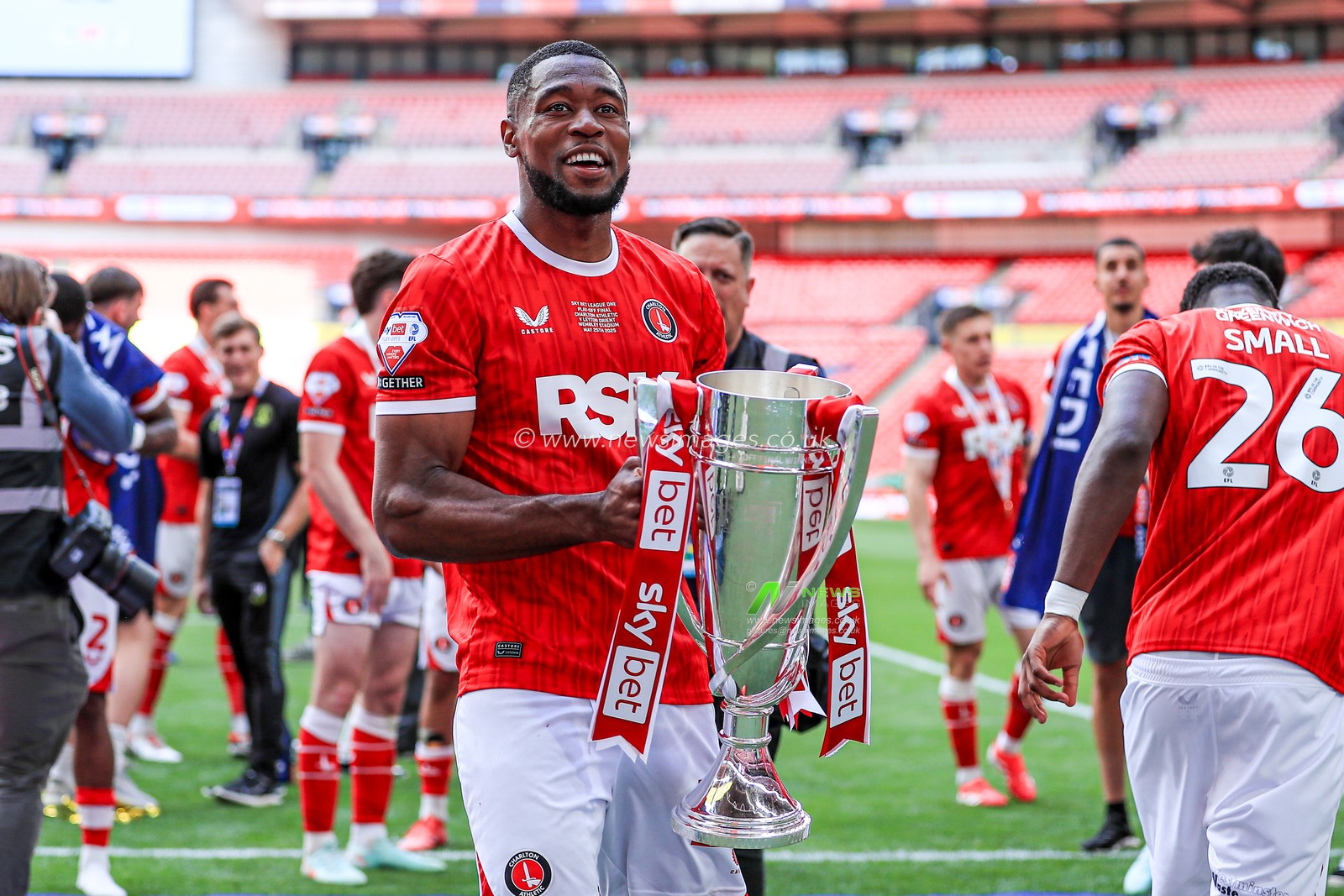 Kayne Ramsay of Charlton Athletic celebrate getting promotion back to the Sky Bet Championship after the Sky Bet League 1 Playoff Final match Charlton Athletic vs Leyton Orient at Wembley Stadium, London, United Kingdom, 25th May 2025

(Photo by Jorge Horsted/News Images)