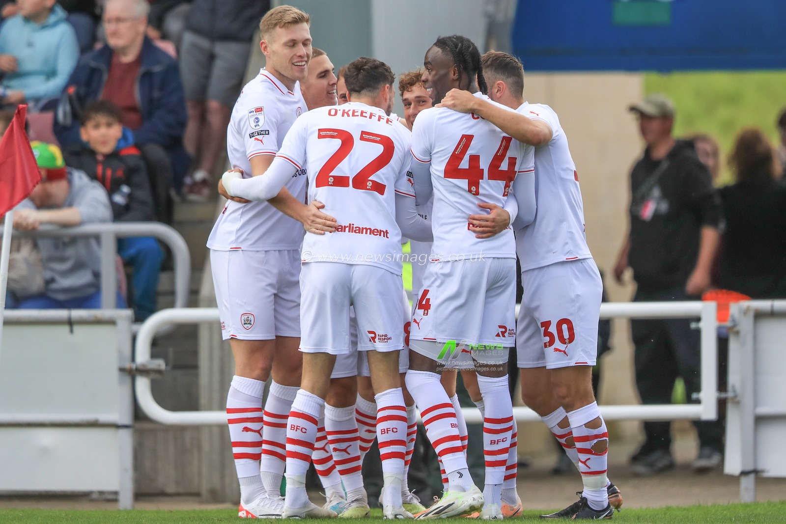 Callum Styles #20 of Barnsley celebrates his goal to make it 0-1 during the Sky Bet League 1 match Northampton Town vs Barnsley at Sixfields Stadium, Northampton, United Kingdom, 23rd September 2023

(Photo by Alfie Cosgrove/News Images)