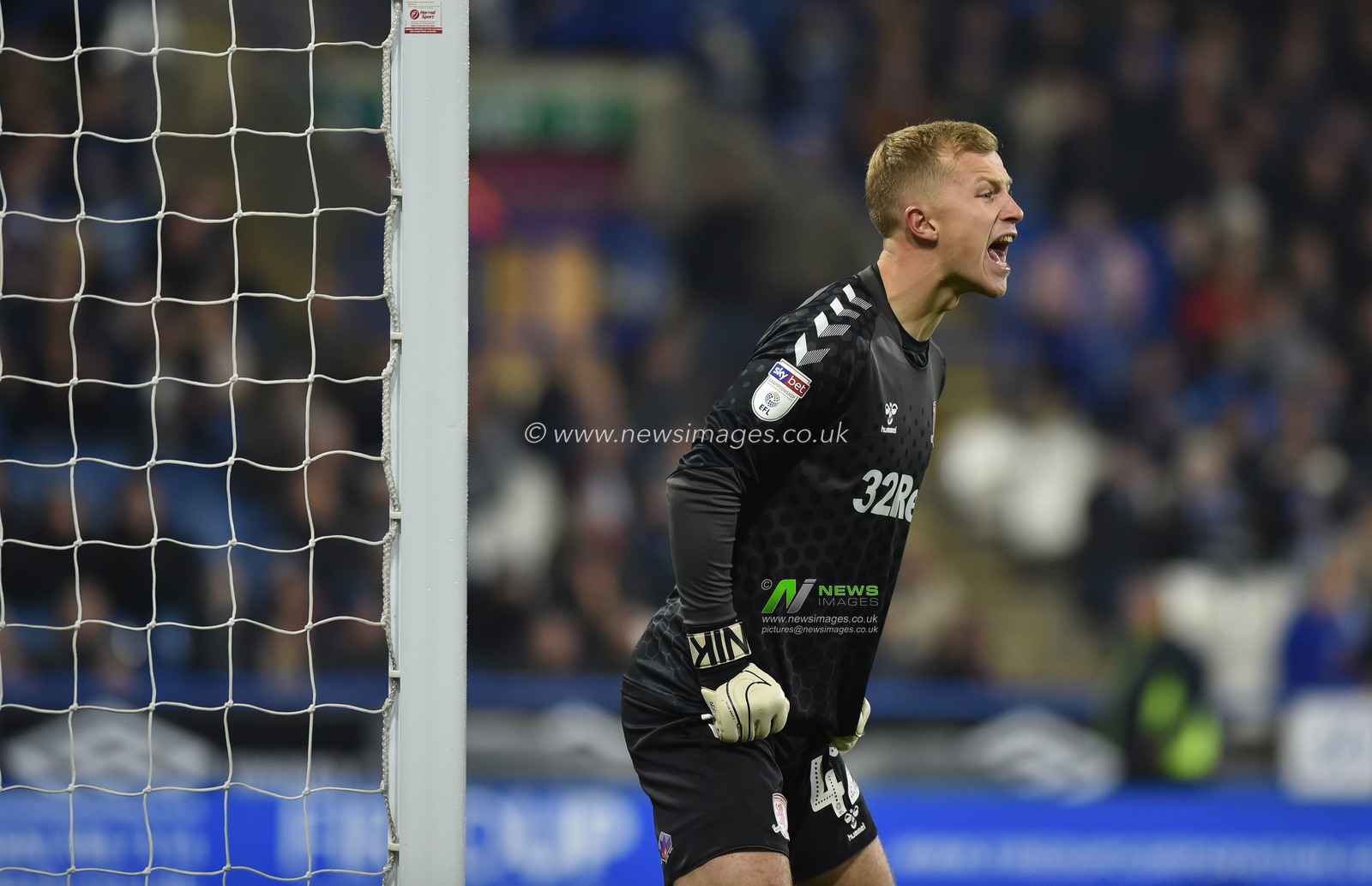 23rd October 2019, John Smith's Stadium, Huddersfield, England; Sky Bet Championship, Huddersfield Town v Middlesbrough :Aynsley Pears (42) of Middlesborough orders instruction to his defence.

Credit: Dean Williams/News Images