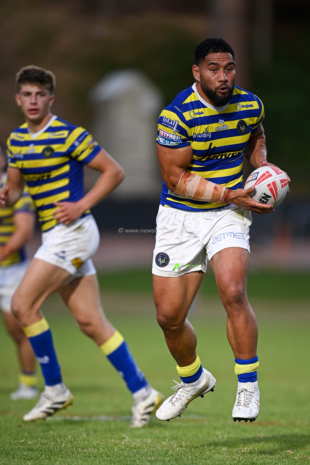 Kelepi Tanginoa of Warrington Wolves during the Betfred Super League round 22 match Bradford Bulls vs Warrington Wolves at Odsal Stadium, Bradford, United Kingdom on 08 August 2026

(Photo by Ben Roberts/News Images)