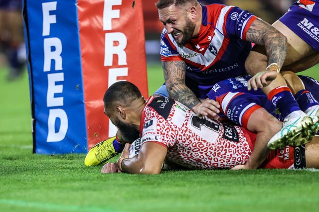 Isaac Liu of Leigh Leopards goes over for a try making it 10-0 during the Betfred Super League play-off Eliminator 1 match Leigh Leopards vs Wakefield Trinity at Progress With Unity Stadium, Leigh, United Kingdom, 26th September 2025

(Photo by Alfie Cosgrove/News Images)
