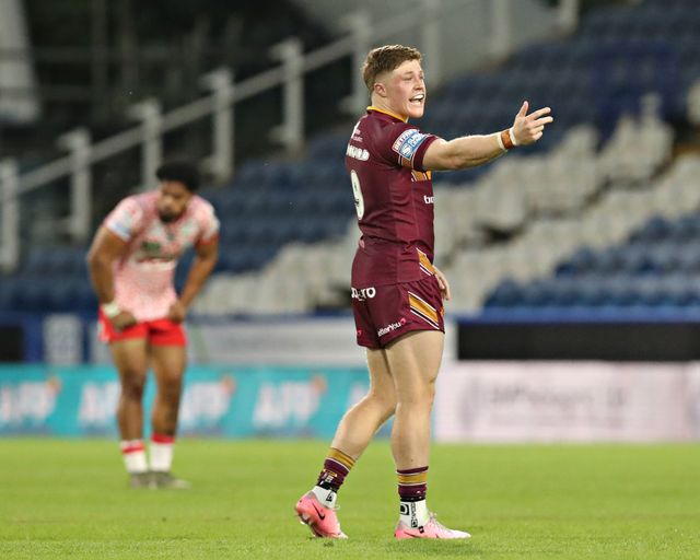 Betfred Super League Huddersfield Giants v Leigh Leopards