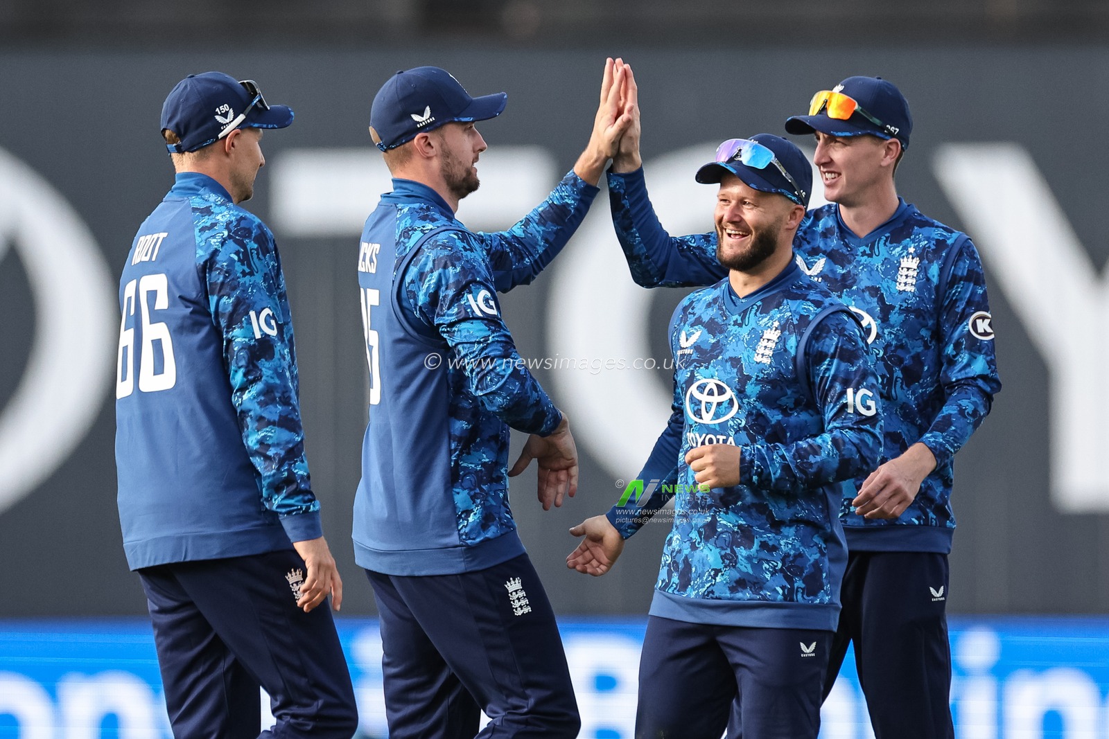 Will Jacks of England celebrates catching out Roston Chase of West Indies with team mates during the 1st Metro Bank ODI England vs West Indies at Edgbaston, Birmingham, United Kingdom, 29th May 2025

(Photo by Mark Cosgrove/News Images)
