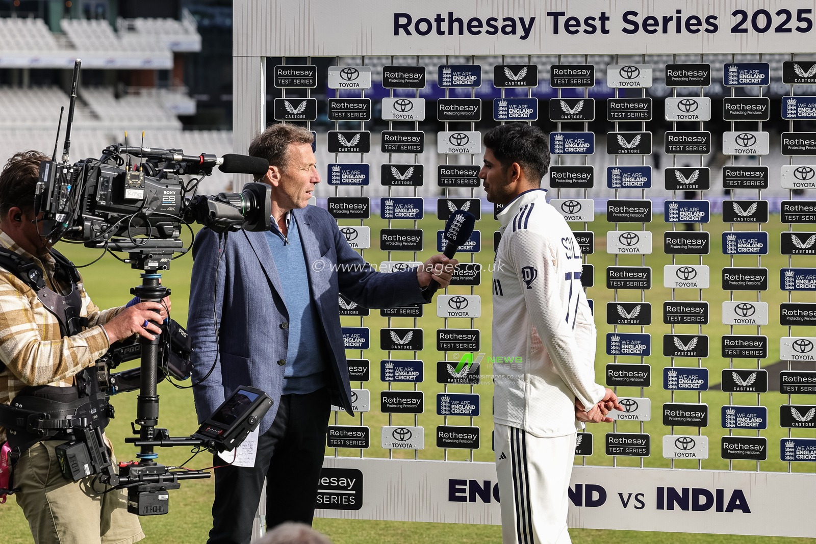 Mike Atherton interviews India captain Shubman Gill after the end of the test during the 1st Rothesay Test Match Day 5 England vs India at Headingley Cricket Ground, Leeds, United Kingdom, 24th June 2025

(Photo by Mark Cosgrove/News Images)