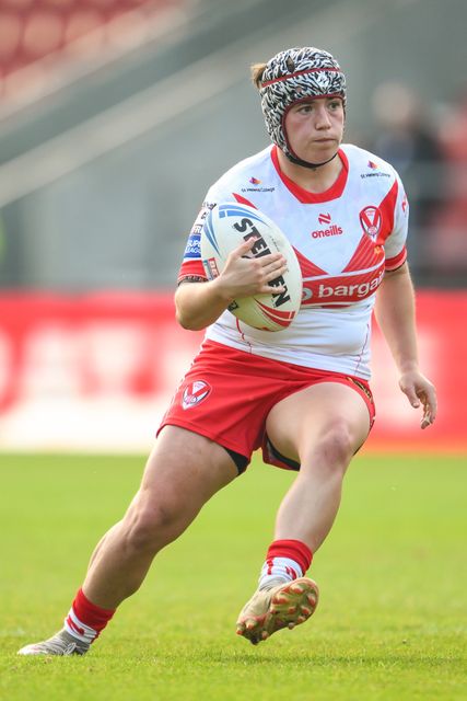 Katie Mottershead of St Helens makes a break during the Betfred Women's Super League match St Helens vs Wigan Warriors at Totally Wicked Stadium, St Helens, United Kingdom, 31st May 2024

(Photo by Craig Thomas/News Images)