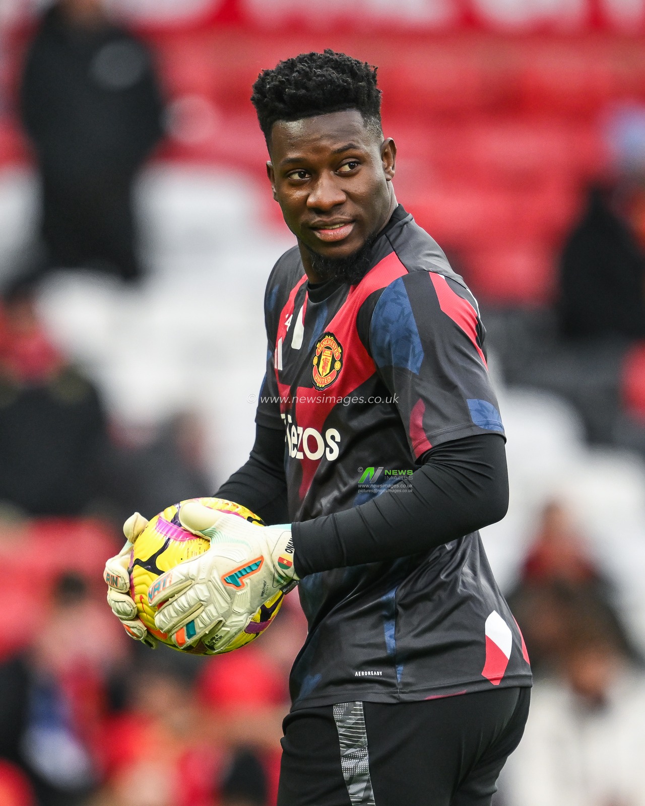 AndrÃ© Onana of Manchester United during the pre-game warmup ahead of the Premier League match Manchester United vs Brighton and Hove Albion at Old Trafford, Manchester, United Kingdom, 19th January 2025

(Photo by Craig Thomas/News Images)