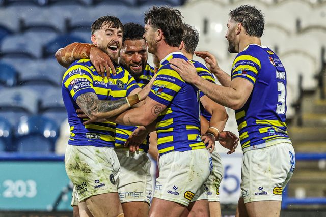 Matty Ashton of Warrington Wolves celebrates his try during the Betfred Super League round 10 match Huddersfield Giants vs Warrington Wolves at Accu Stadium, Huddersfield, United Kingdom on 02 May 2026

(Photo by Alfie Cosgrove/News Images)