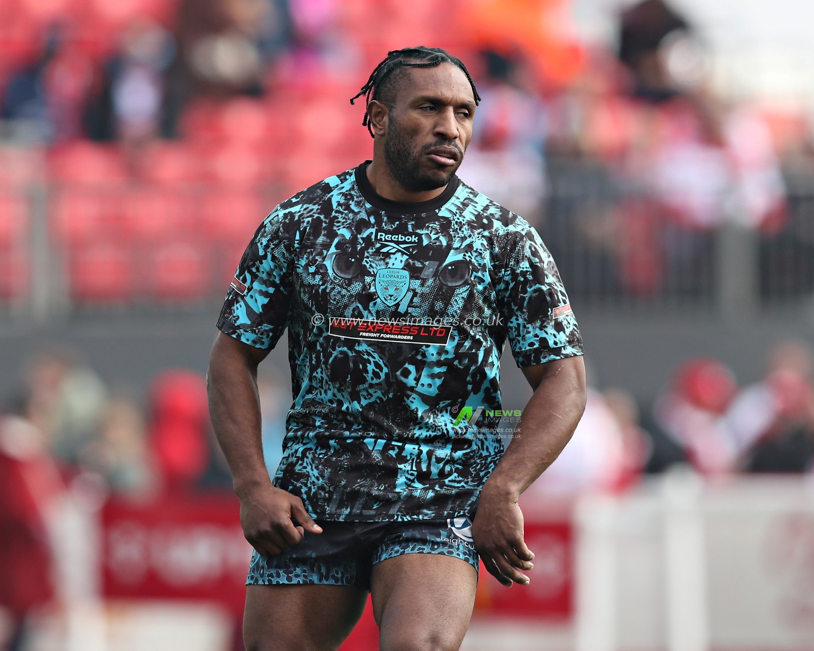Edwin Ipape of Leigh Leopards before the Betfred Super League Round 5 match Hull KR vs Leigh Leopards at Sewell Group Craven Park, Kingston upon Hull, United Kingdom, 22nd March 2025

(Photo by Sam Eaden/News Images)
