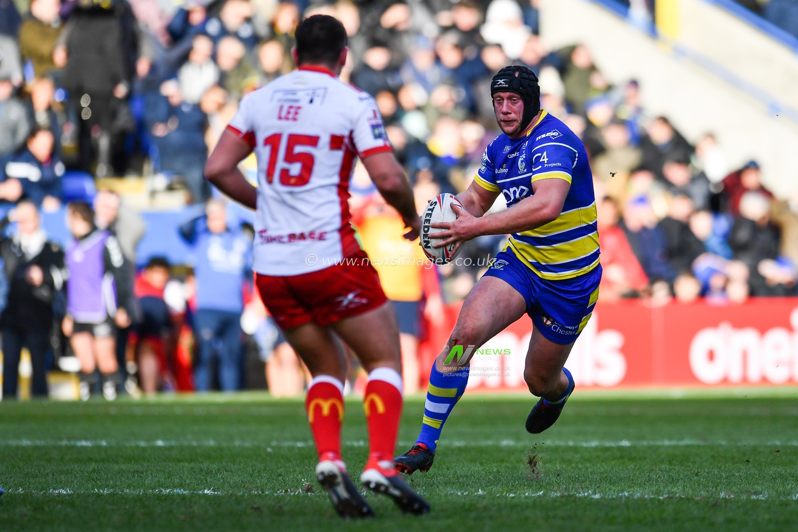 9th February 2019 , Halliwell Jones Stadium, Warrington, England;  Betfred Super League, Round 2, Warrington Wolves vs Hull KR  ; Chris Hill (8) of Warrington in action 

Credit: Craig Thomas/News Images