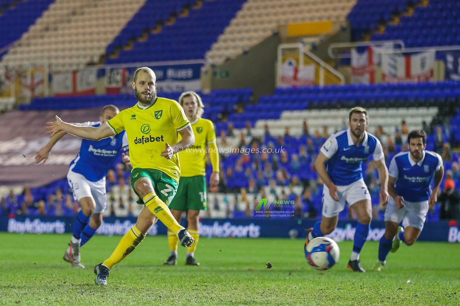 Teemu Pukki #22 of Norwich City has his penalty saved in the game against Birmingham City