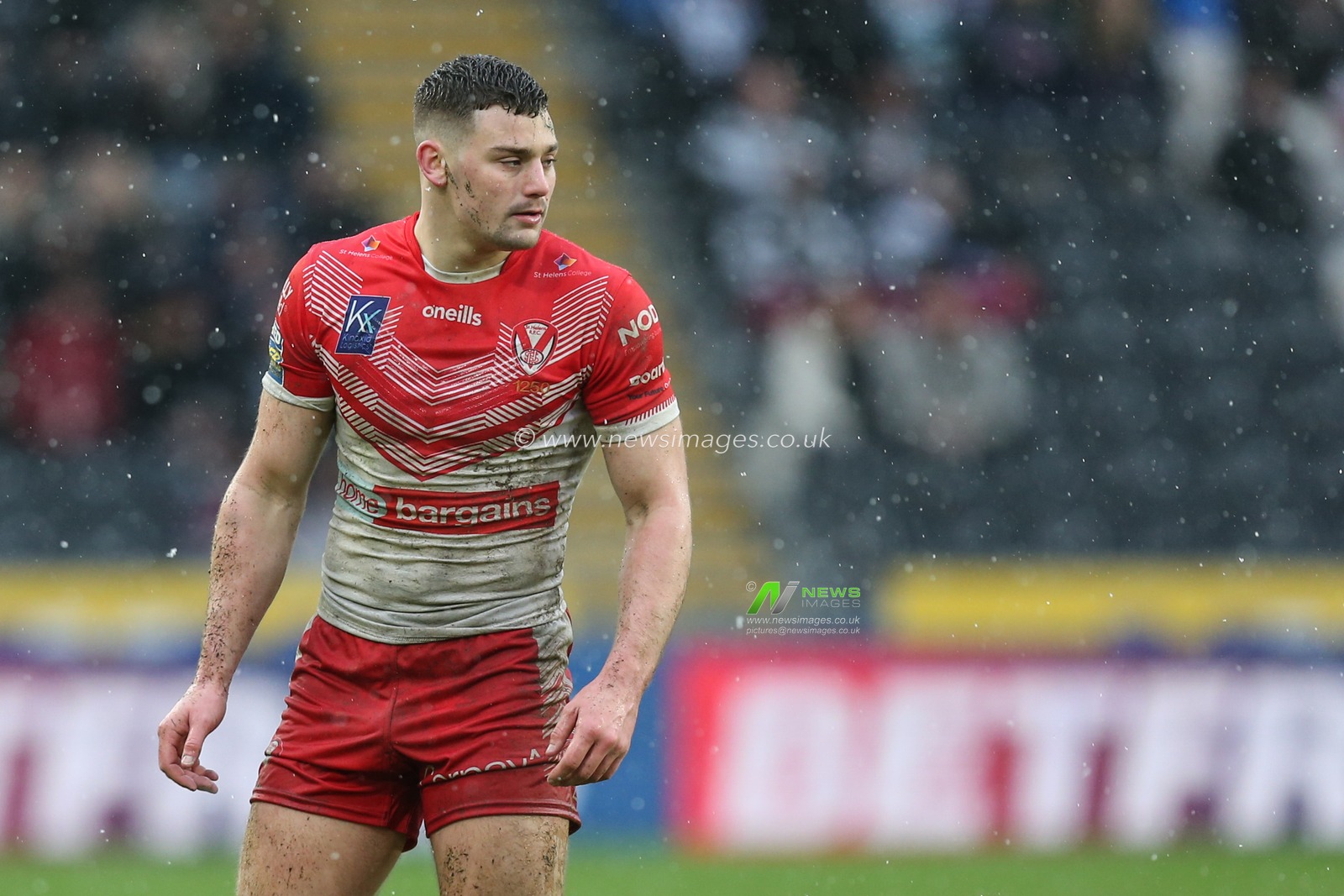 Matty Lees (10) of St Helens during the game