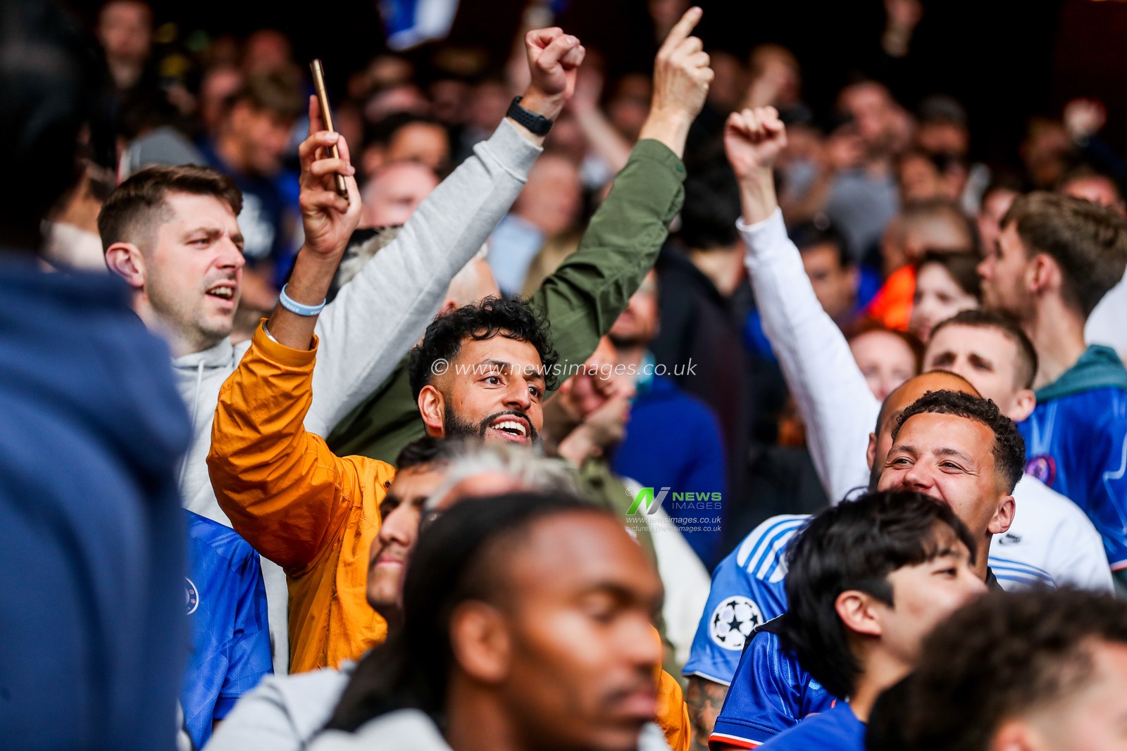 Chelsea fans celebrate during the Premier League match Nottingham Forest vs Chelsea at City Ground, Nottingham, United Kingdom, 25th May 2025

(Photo by Izzy Poles/News Images)