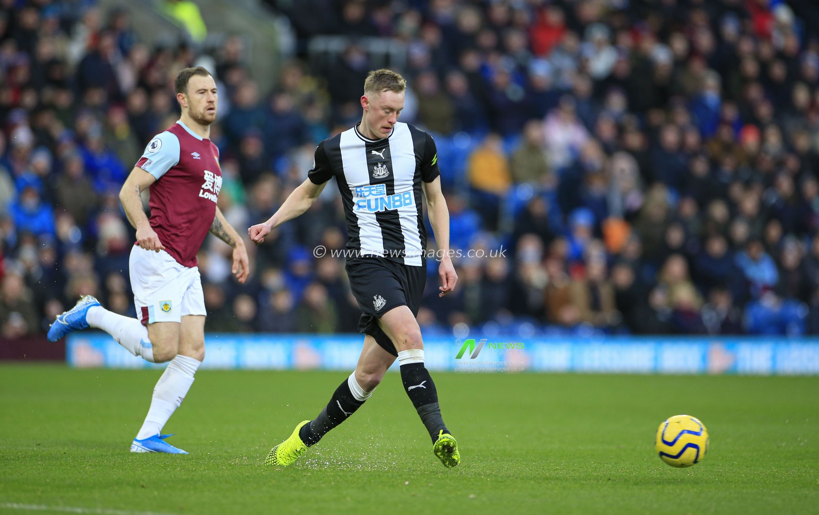 14th December 2019, Turf Moor, Burnley, England; Premier League, Burnley v Newcastle United : Sean Longstaff (36) of Newcastle United passes the ball

Credit: Conor Molloy/News Images