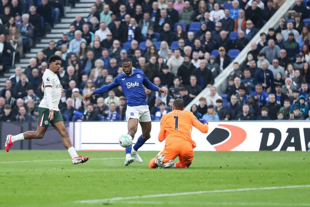 Beto of Everton shoots and scores to make it 1-0 during the Premier League match Everton vs Chelsea at Hill Dickinson Stadium, Liverpool, United Kingdom on 21 March 2026

(Photo by Jorge Horsted/News Images)