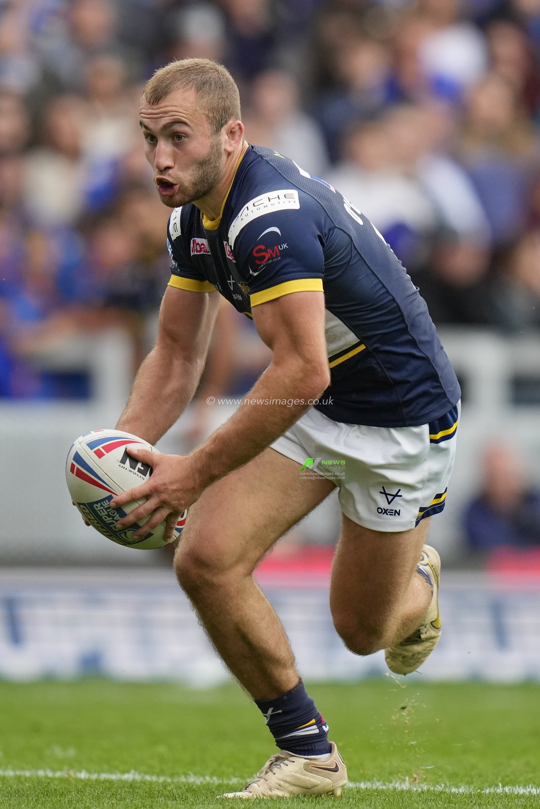 Jarrod Oâ€™Connor #14 of Leeds Rhinos during the Betfred Super League Round 21 match Leeds Rhinos vs Leigh Leopards at Headingley Stadium, Leeds, United Kingdom, 6th August 2023

(Photo by Steve Flynn/News Images)
