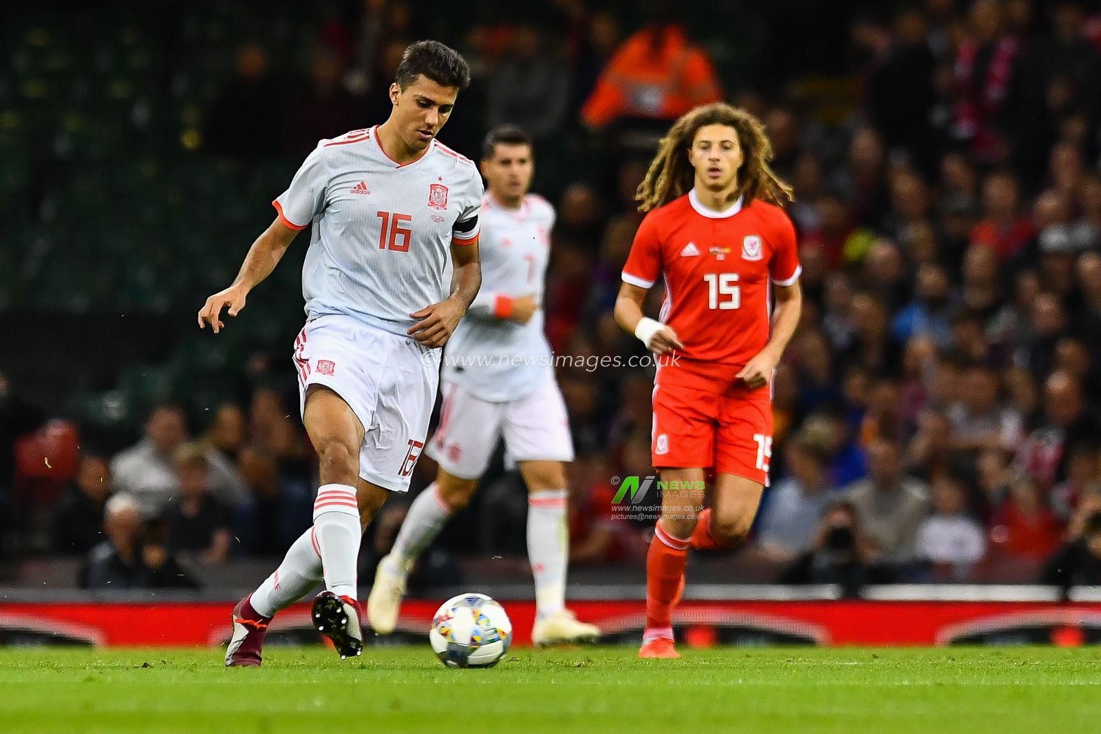11th October 2018 , Principality Stadium, Cardiff, Wales ; International friendly, Wales v Spain ; Rodri of Spain in action

Credit: Craig Thomas/News Images