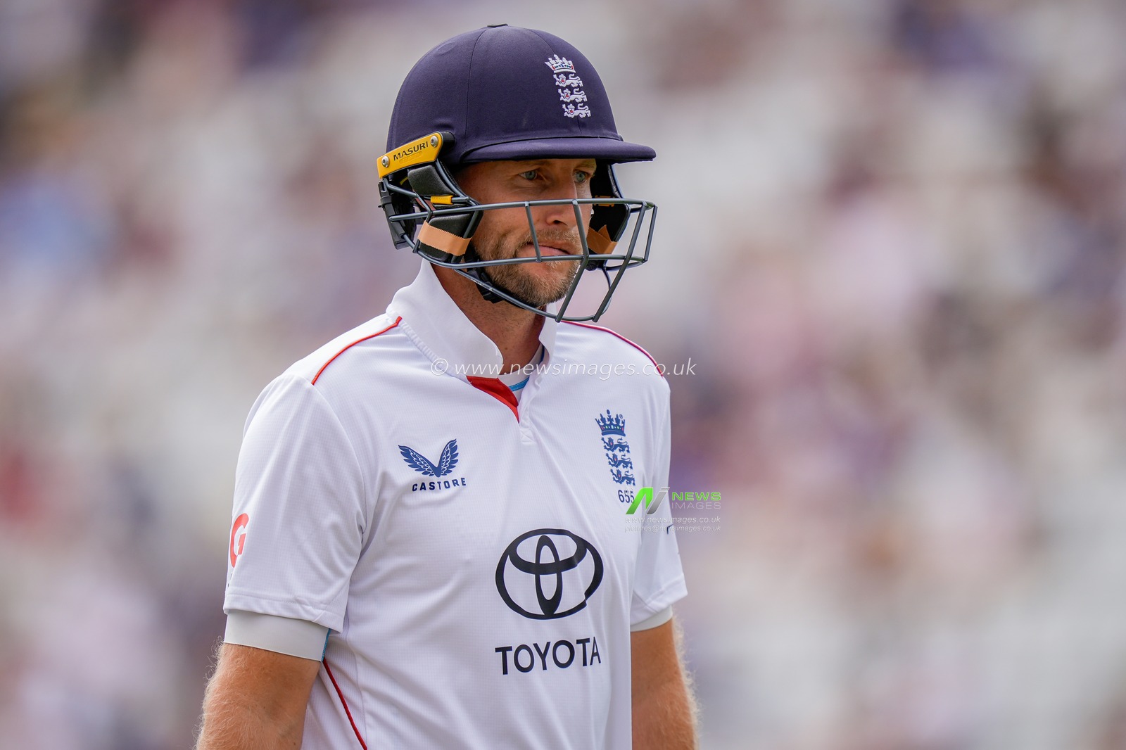Joe Root of England walks off dejected after being run out by Henry Nicholls of New Zealand during the 3rd Rothesay Test Match Day 5 match England vs New Zealand at Trent Bridge, Nottingham, United Kingdom on 29 June 2026

(Photo by Maynard Manyowa/News Images)