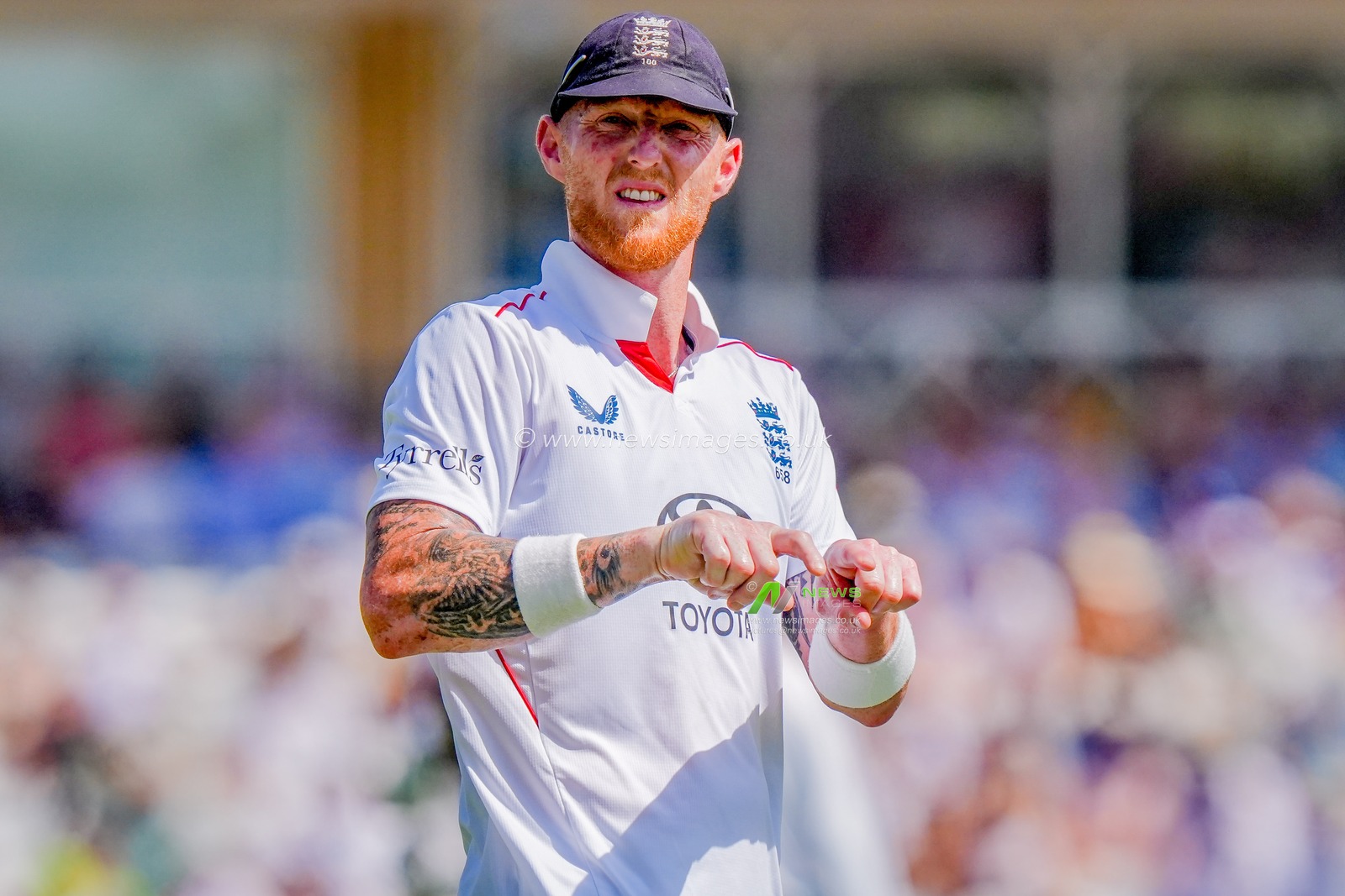 England captain Ben Stokes gives instruction to his teammate during the 3rd Rothesay Test Match Day 1 match England vs New Zealand at Trent Bridge, Nottingham, United Kingdom on 25 June 2026

(Photo by Maynard Manyowa/News Images)