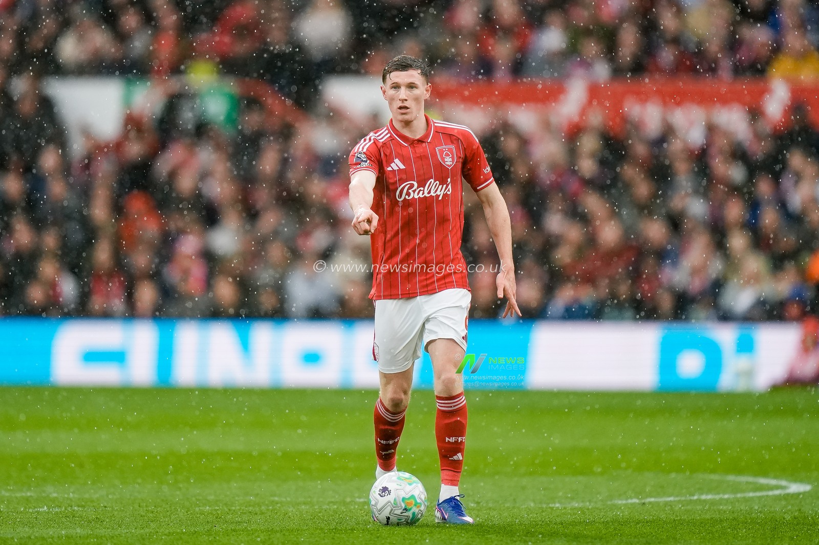 Elliot Anderson of Nottingham Forest makes a run with the ball  during the Premier League match Nottingham Forest vs Aston Villa at City Ground, Nottingham, United Kingdom on 12 April 2026

(Photo by Maynard Manyowa/News Images)
