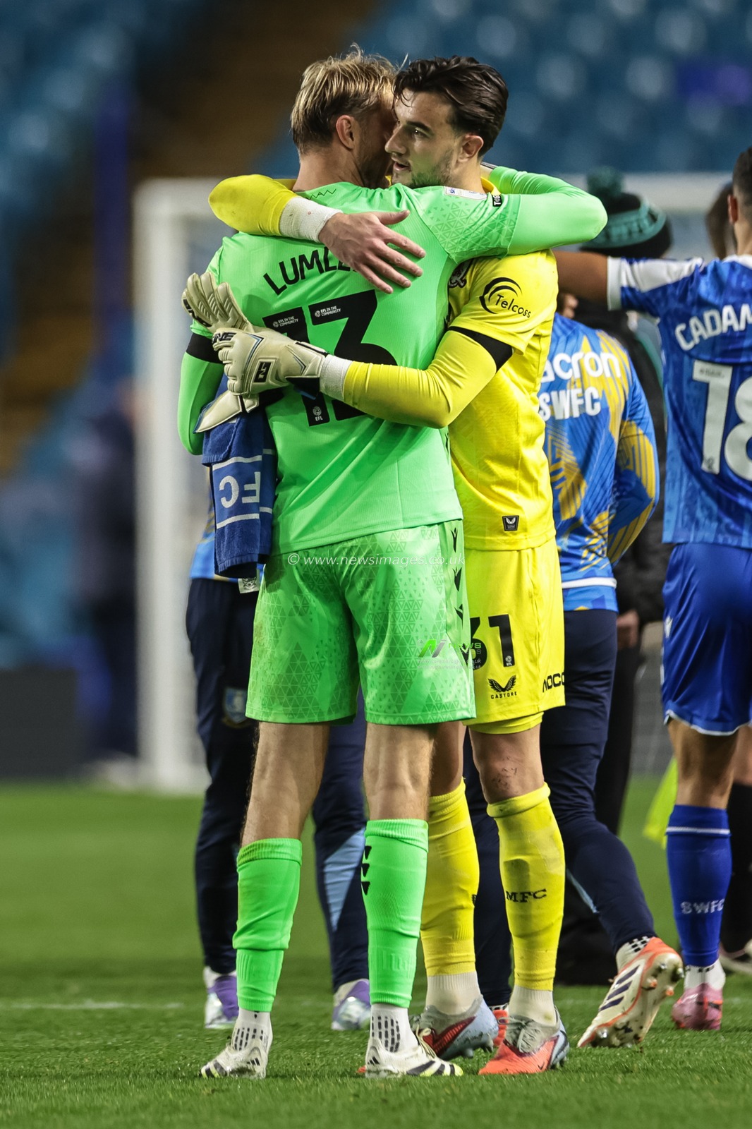 Joe Lumley of Sheffield Wednesday embraces Middlesbrough goalkeeper Sol Brynn during the Sky Bet Championship match Sheffield Wednesday vs Middlesbrough at Hillsborough, Sheffield, United Kingdom, 22nd October 2025

(Photo by Mark Cosgrove/News Images)