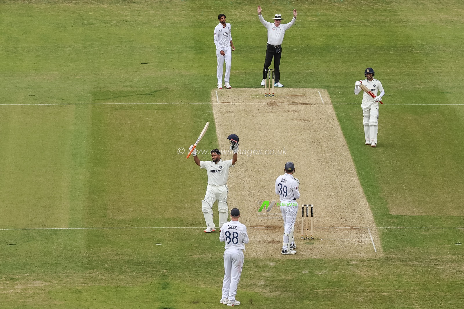 Rishabh Pant of India celebrates a century (100 runs)during the 1st Rothesay Test Match Day 2 England vs India at Headingley Cricket Ground, Leeds, United Kingdom, 21st June 2025

(Photo by Mark Cosgrove/News Images)
