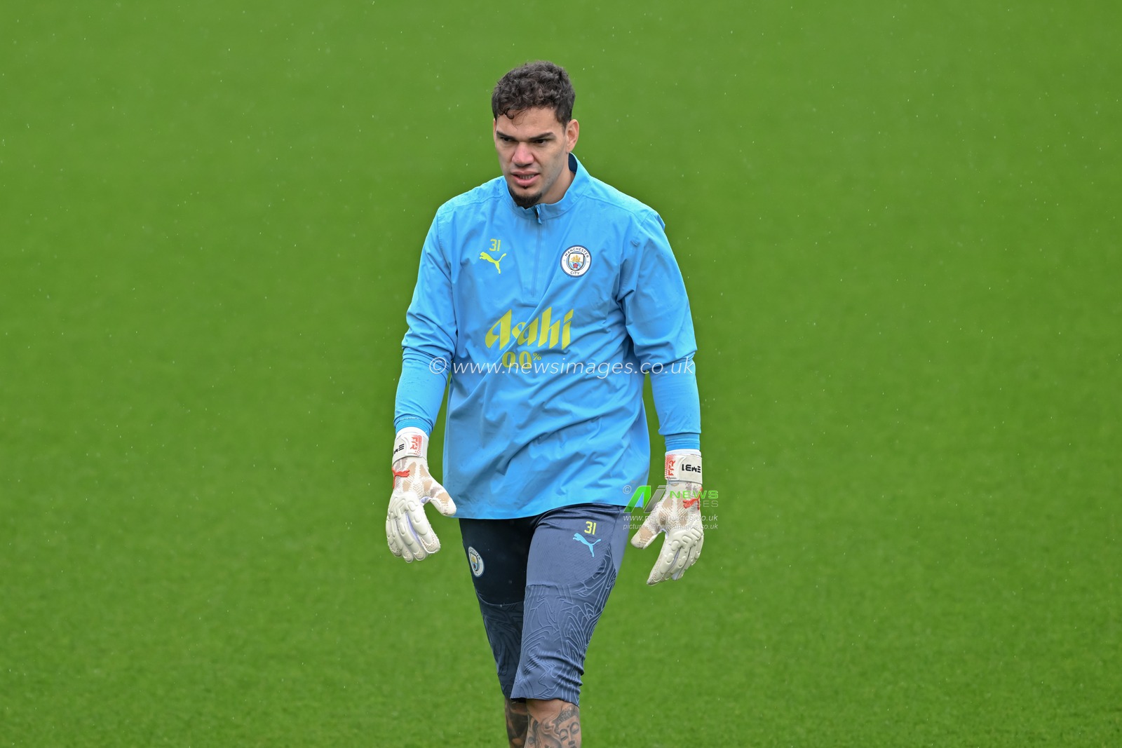 Ederson of Manchester City during the Manchester City open training session at Etihad Campus, Manchester, United Kingdom, 30th September 2024

(Photo by Cody Froggatt/News Images)