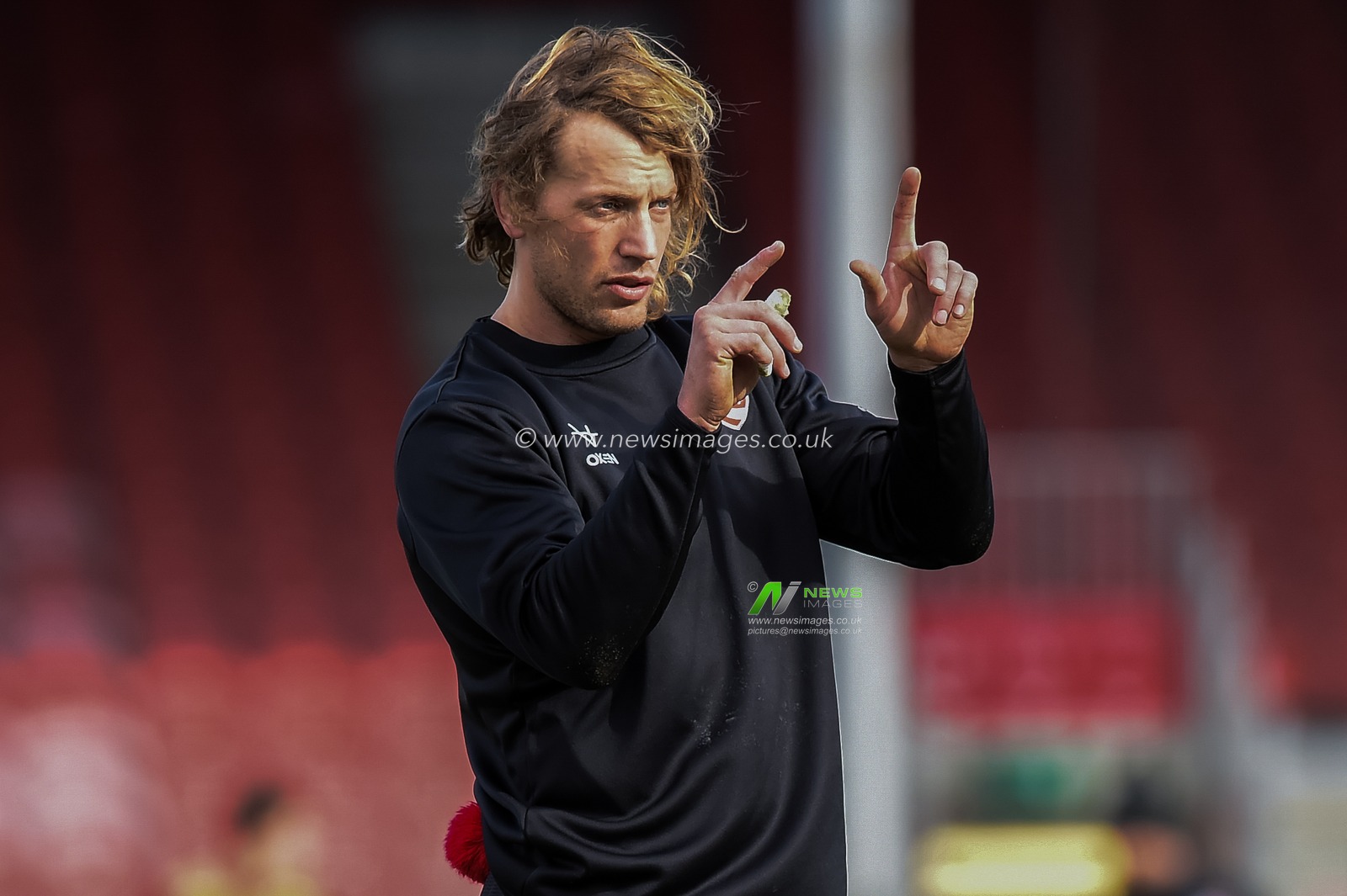 billy twelvetrees #12 of gloucester rugby during warmup
