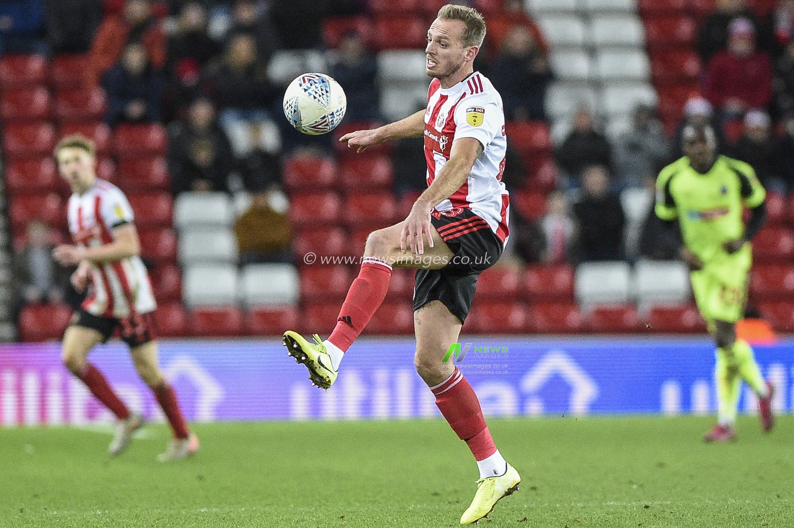 26th December 2019, Stadium Of Light, Sunderland, England; Sky Bet League 1, Sunderland v Bolton Wanderers : Laurens De Bock (28) of Sunderland in action

Credit: Iam Burn/News Images