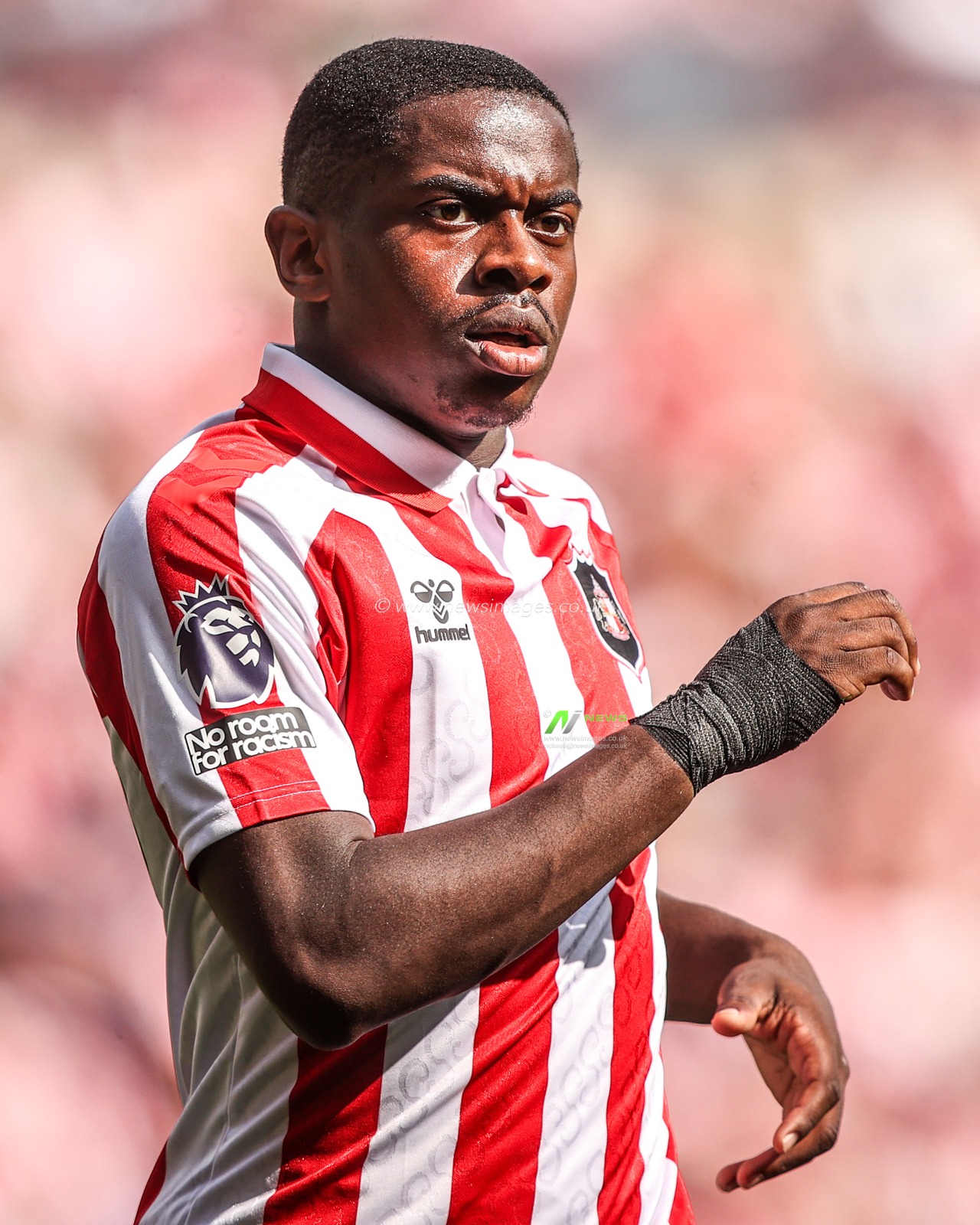 Noah Sadiki of Sunderland during the Premier League match Sunderland vs Fulham at Stadium Of Light, Sunderland, United Kingdom on 30 August 2026

(Photo by Alfie Cosgrove/News Images)