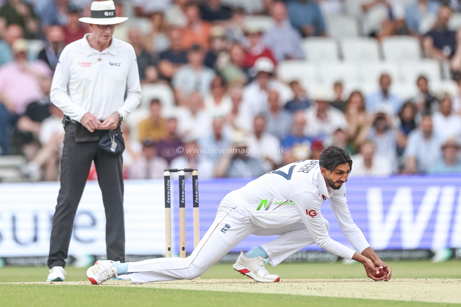 Shoaib Bashir of England fields his own ball during the 1st Rothesay Test Match Day 2 England vs India at Headingley Cricket Ground, Leeds, United Kingdom, 21st June 2025

(Photo by Mark Cosgrove/News Images)