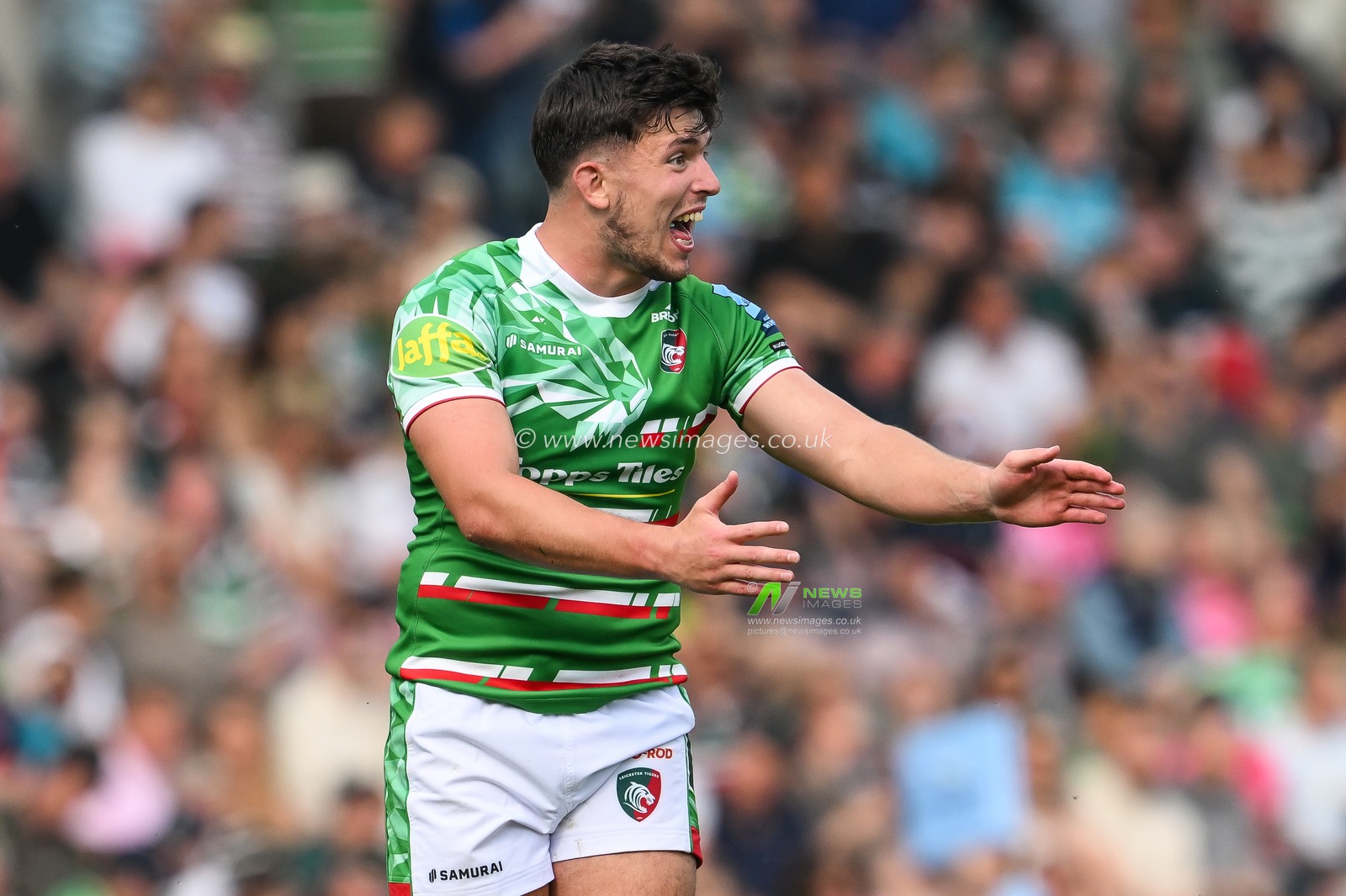 Kieran Wilkinson of Leicester Tigers gives his team instructions during the Gallagher Premiership match Leicester Tigers vs Exeter Chiefs at Mattioli Woods Welford Road, Leicester, United Kingdom, 18th May 2024

(Photo by Craig Thomas/News Images)