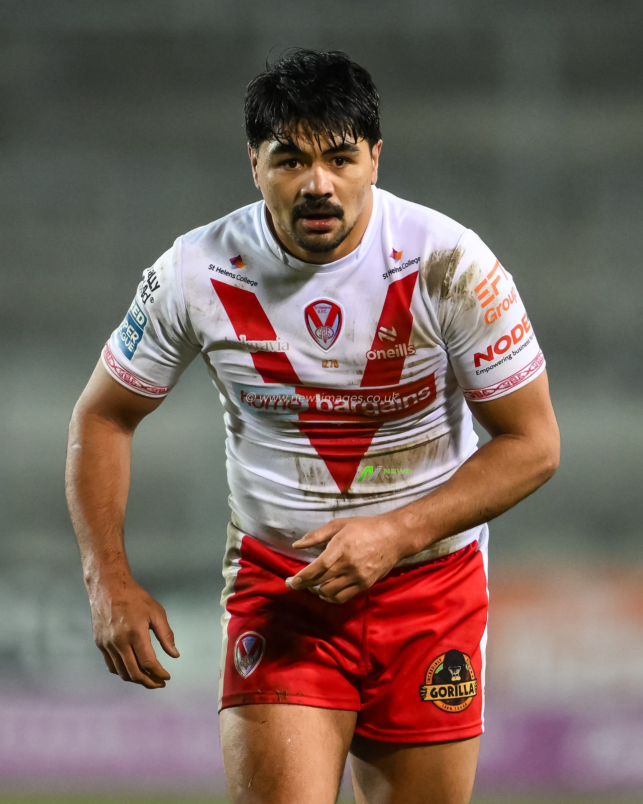 James Bell of St. Helens during the Betfred Super League Round 1 match St Helens vs Salford Red Devils at Totally Wicked Stadium, St Helens, United Kingdom, 15th February 2025

(Photo by Craig Thomas/News Images)