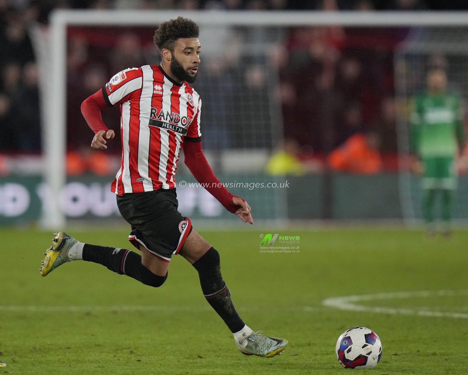 Jayden Bogle #20 of Sheffield United during the Sky Bet Championship match Sheffield United vs Stoke City at Bramall Lane, Sheffield, United Kingdom, 14th January 2023

(Photo by Steve Flynn/News Images)