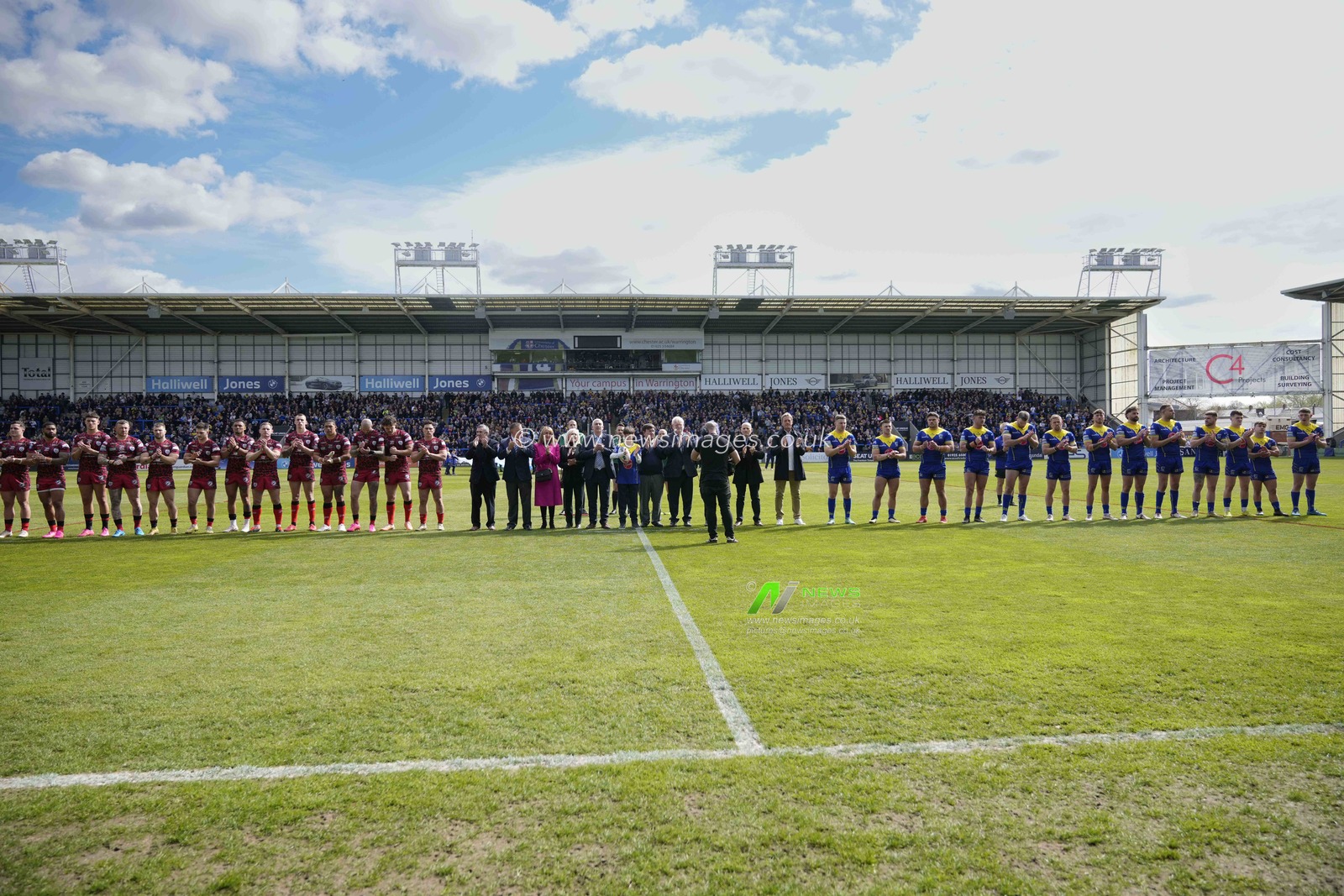 Sir Lindsay Hoyle stands and applaudes with family members and the two teams to remember former MP Doug Hoyle who died this week during the Betfred Super League Round 8 match Warrington Wolves vs Leigh Leopards at Halliwell Jones Stadium, Warrington, United Kingdom, 20th April 2024

(Photo by Steve Flynn/News Images)