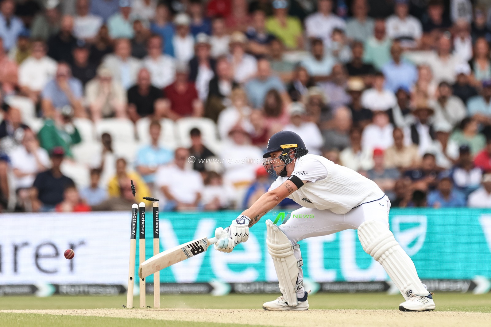 Brydon Carse of England is bowled out by Mohammad Siraj of India during the 1st Rothesay Test Match, Day 3 England vs India at Headingley Cricket Ground, Leeds, United Kingdom, 22nd June 2025

(Photo by Mark Cosgrove/News Images)