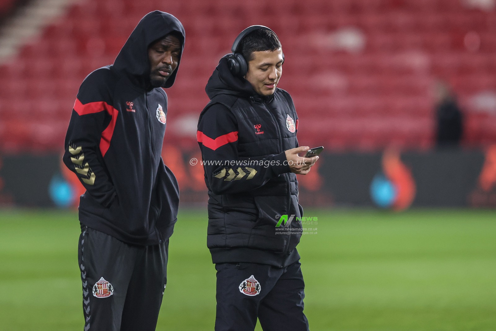 Ian Poveda of Sunderland arrives during the Sky Bet Championship match Middlesbrough vs Sunderland at Riverside Stadium, Middlesbrough, United Kingdom, 3rd February 2025

(Photo by Alfie Cosgrove/News Images)