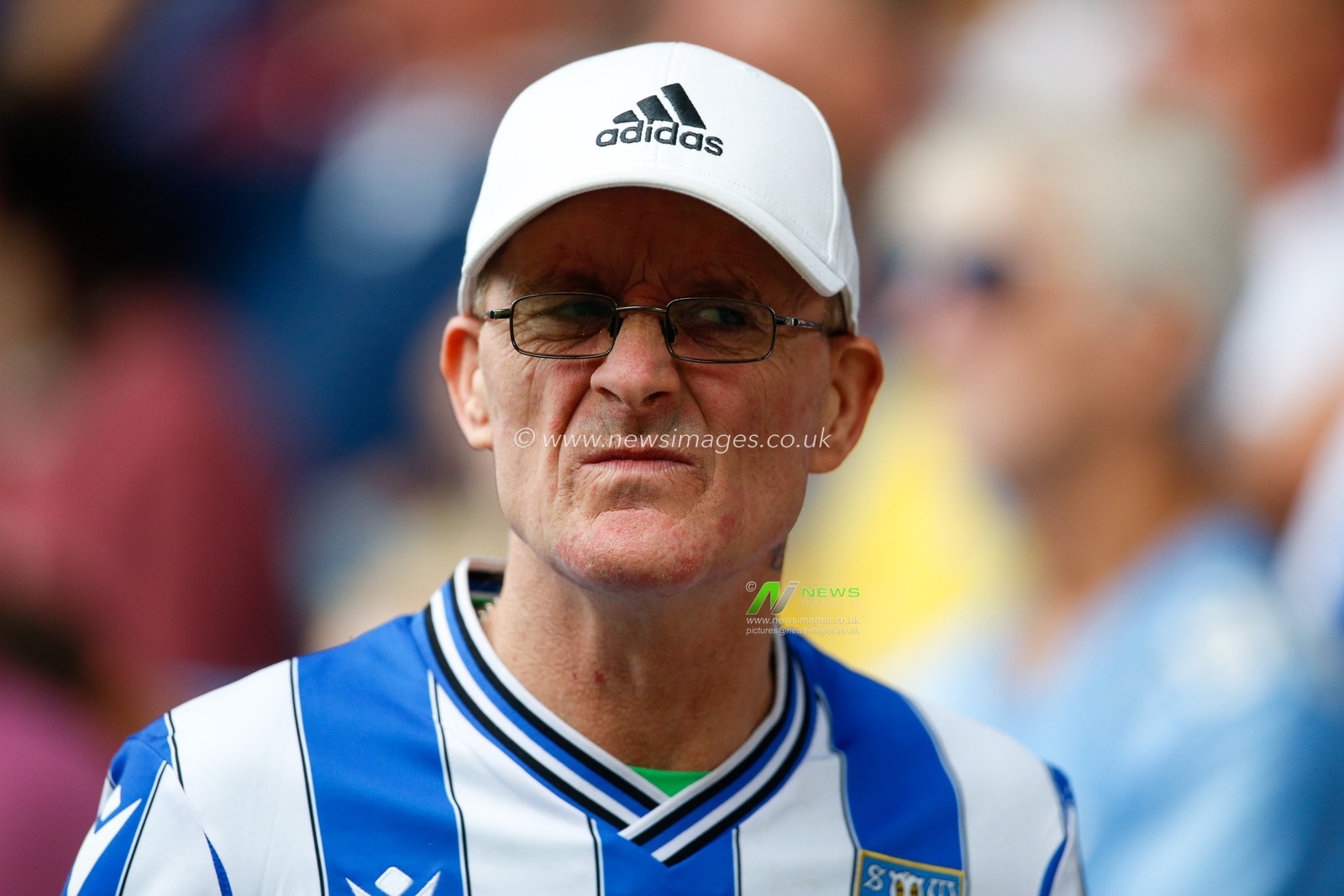 A fan of Sheffield Wednesday during the Sky Bet League 1 match Sheffield Wednesday vs Barnsley at Hillsborough, Sheffield, United Kingdom, 3rd September 2022

(Photo by Ben Early/News Images)