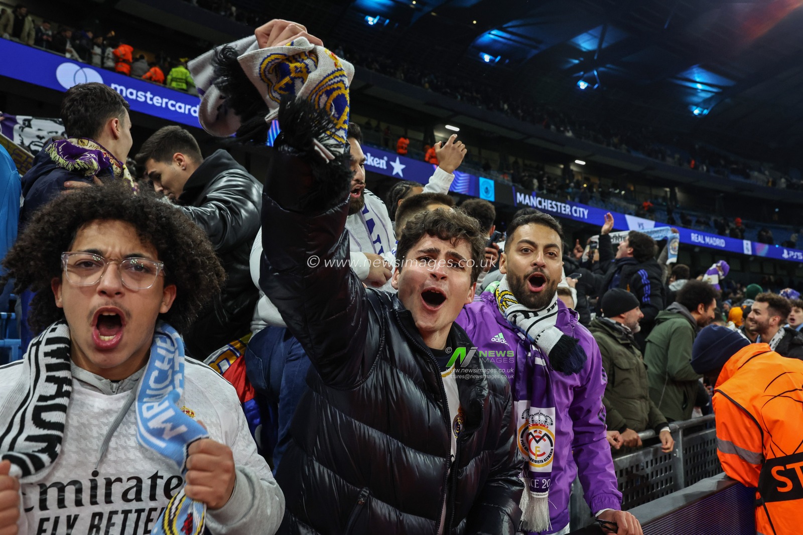 Real Madrid fans celebrate the win during the UEFA Champions League Knockout Round Play-off Manchester City v Real Madrid at Etihad Stadium, Manchester, United Kingdom, 11th February 2025

(Photo by Mark Cosgrove/News Images)