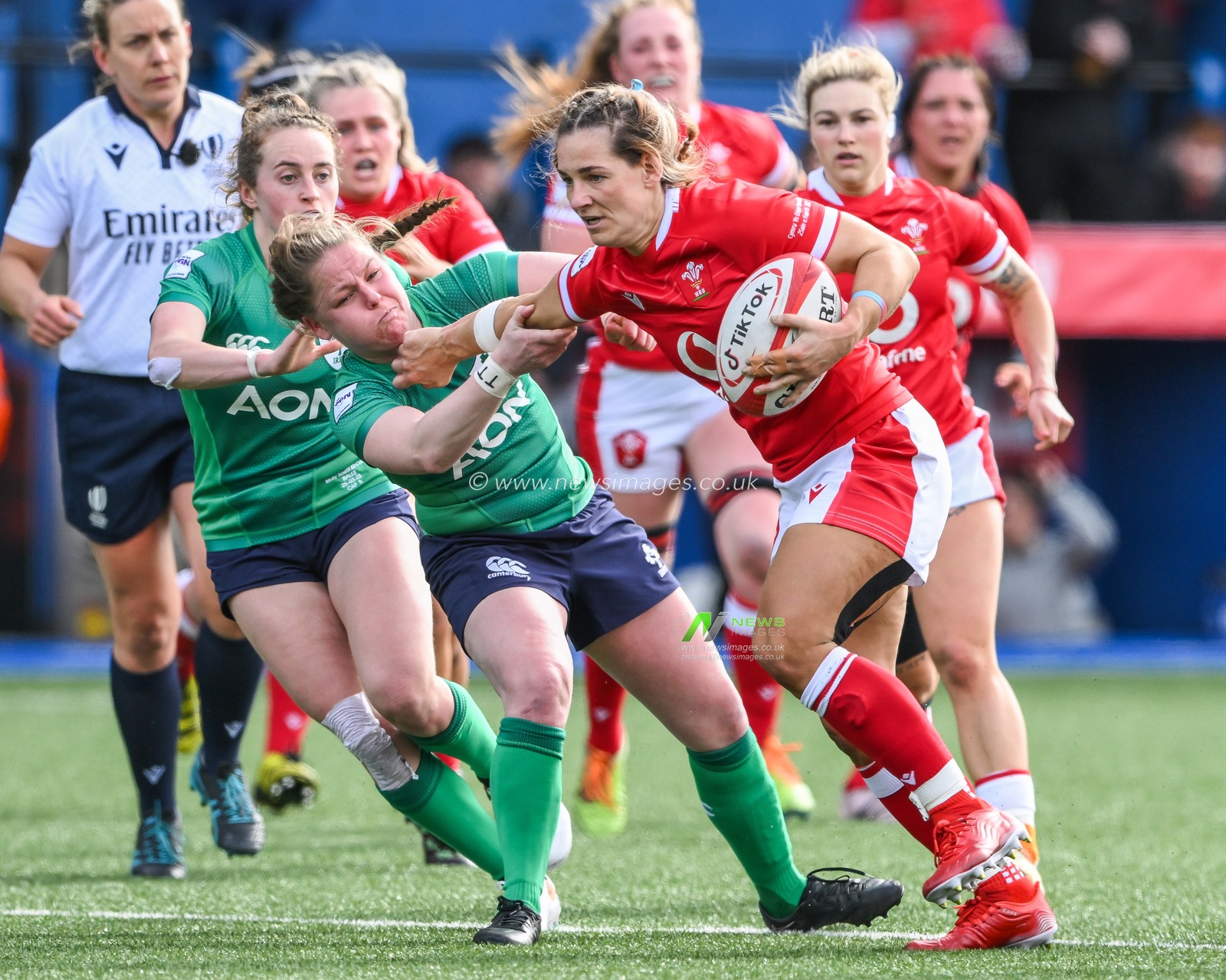 Kerin Lake of Wales fends off Enya Breen of Ireland  during the TikTok Womenâ€™s Six Nations match Wales vs Ireland at BT Cardiff Arms Park, Cardiff, United Kingdom, 25th March 2023

(Photo by Craig Thomas/News Images)
