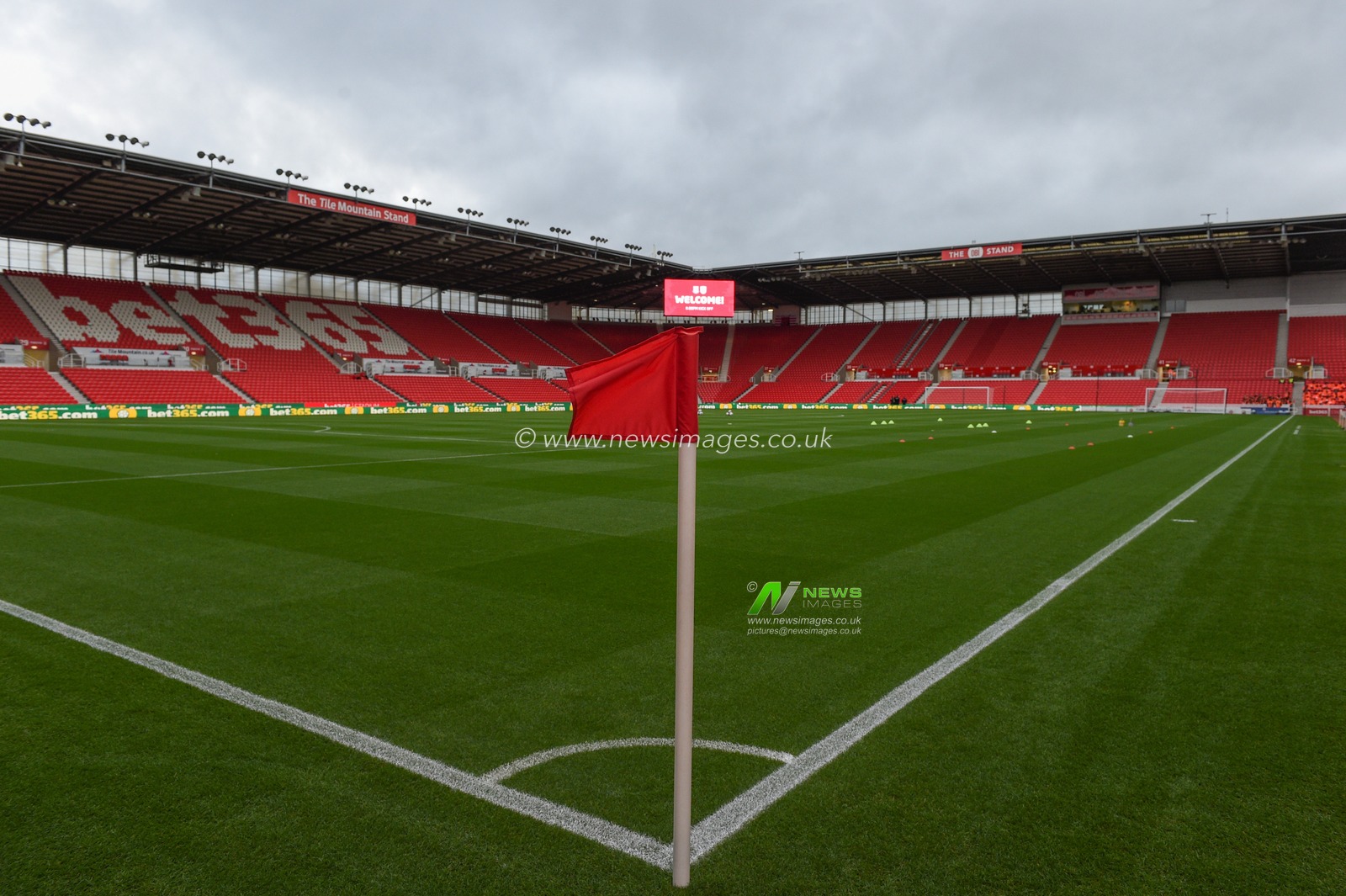 1st October 2019, Bet365 Stadium, Stoke-on-Trent, England; Sky Bet Championship, Stoke City v Huddersfield Town :

Credit: Richard Long/News Images