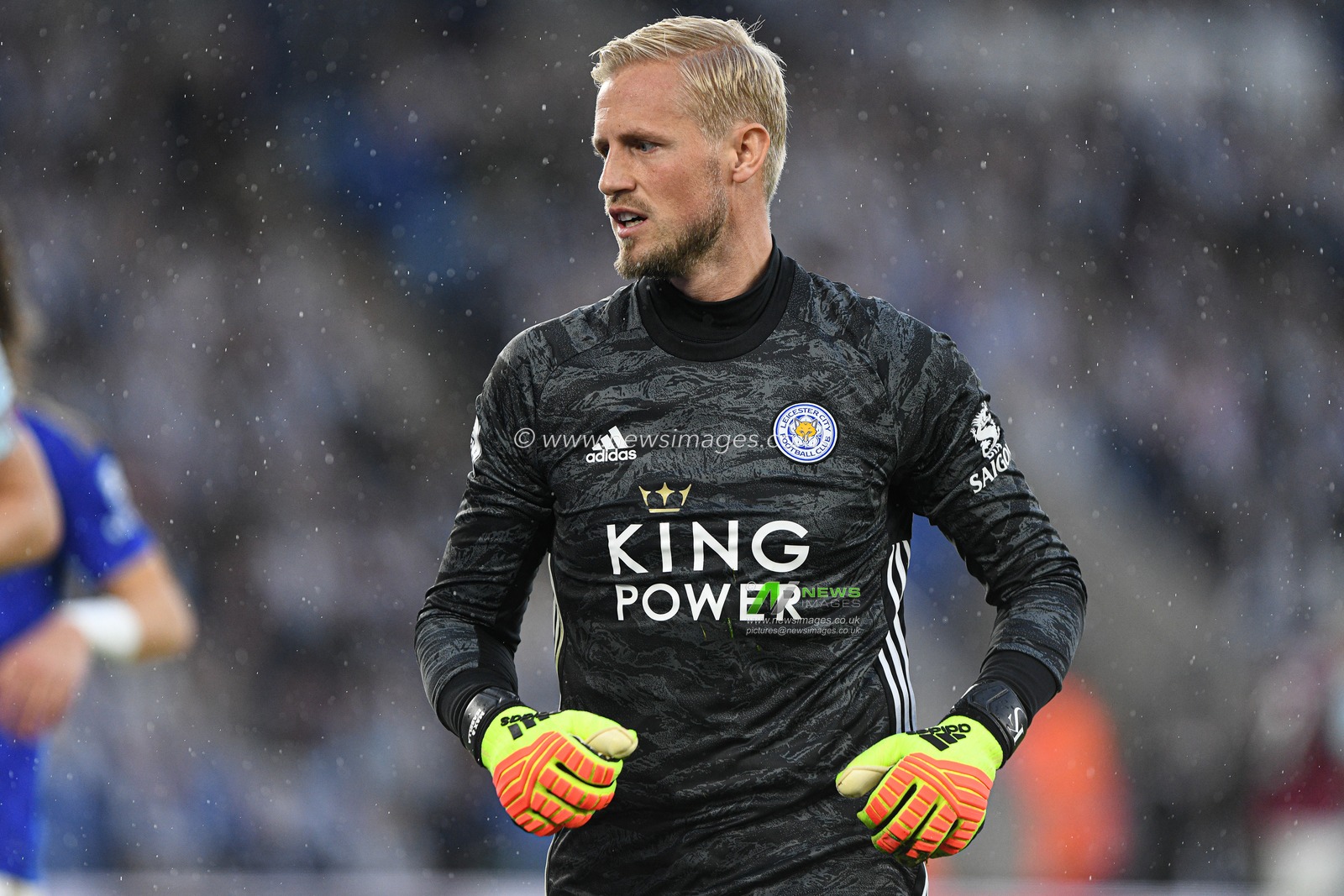 19th October 2019, King Power Stadium, Leicester, England; Premier League, Leicester City v Burnley : Kasper Schmeichel (1)

Credit: Jon Hobley/News Images
