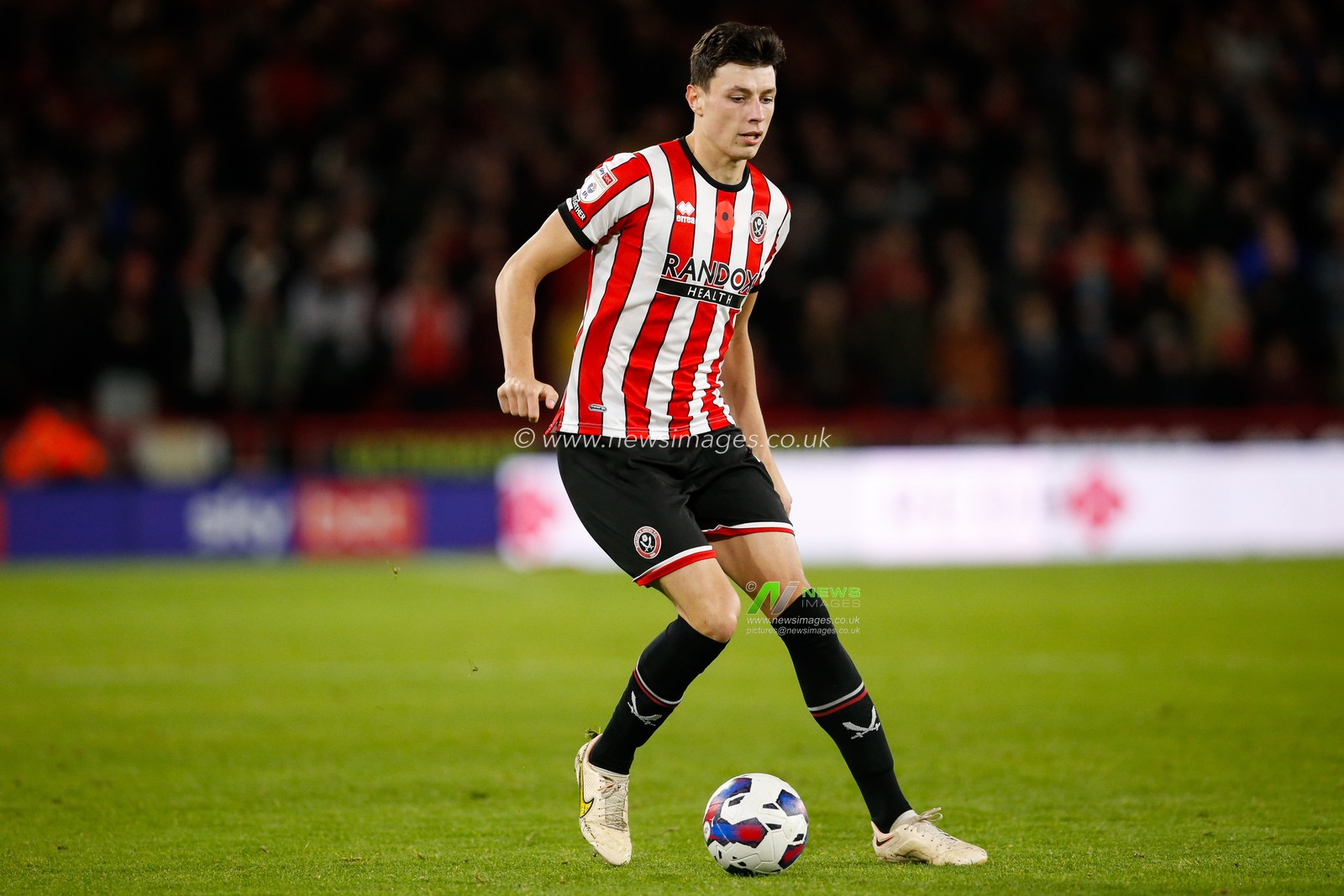 Anel Ahmedhodzic #15 of Sheffield United during the Sky Bet Championship match Sheffield United vs Rotherham United at Bramall Lane, Sheffield, United Kingdom, 8th November 2022

(Photo by Ben Early/News Images)