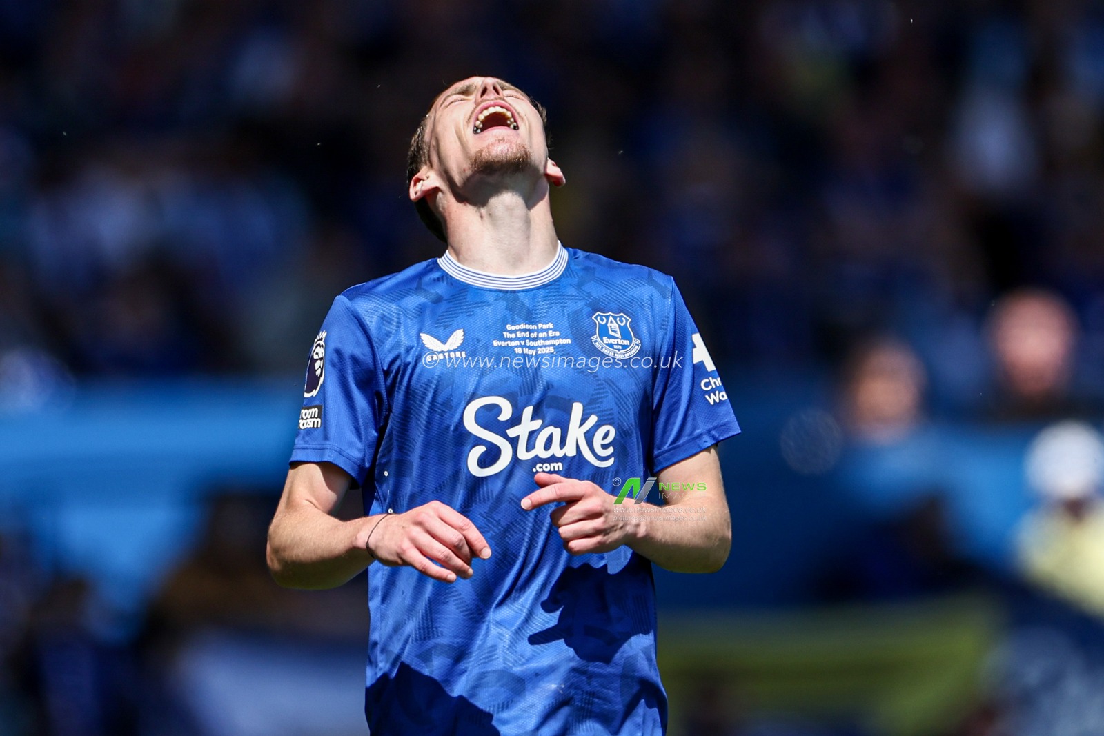 James Garner of Everton dejected during the Premier League match Everton vs Southampton at Goodison Park, Liverpool, United Kingdom, 18th May 2025

(Photo by Mark Cosgrove/News Images)