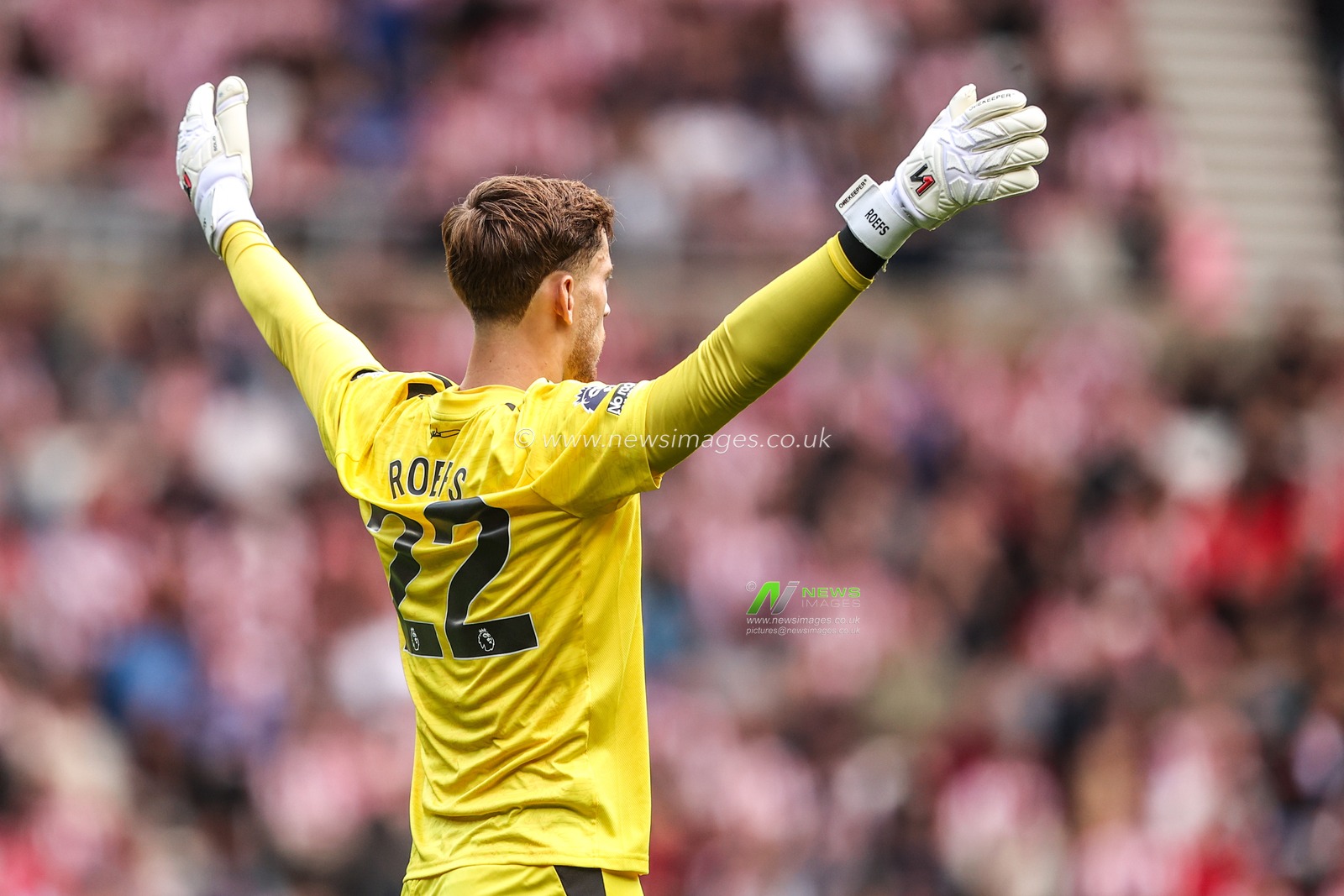Trai Hume of Sunderland during the Premier League match Sunderland vs Fulham at Stadium Of Light, Sunderland, United Kingdom on 30 August 2026

(Photo by Alfie Cosgrove/News Images)