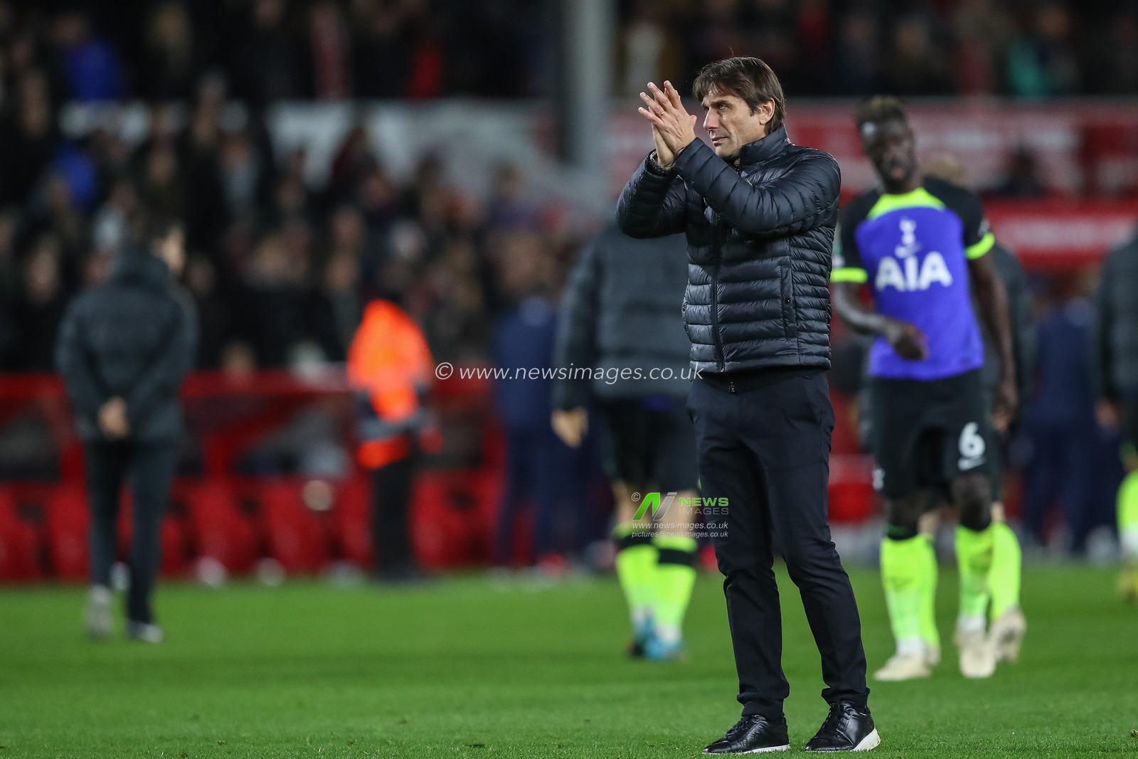Antonio Conte manager of Tottenham Hotspur applauds the travelling fans after the Carabao Cup Third Round match Nottingham Forest vs Tottenham Hotspur at City Ground, Nottingham, United Kingdom, 9th November 2022

(Photo by Gareth Evans/News Images)